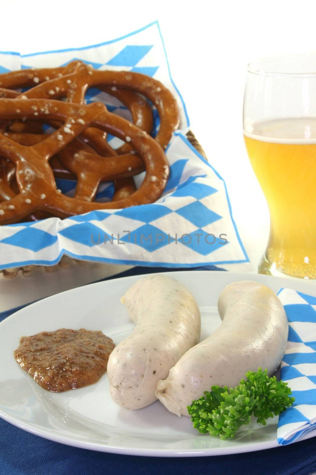 veal sausage with sweet mustard and pretzels