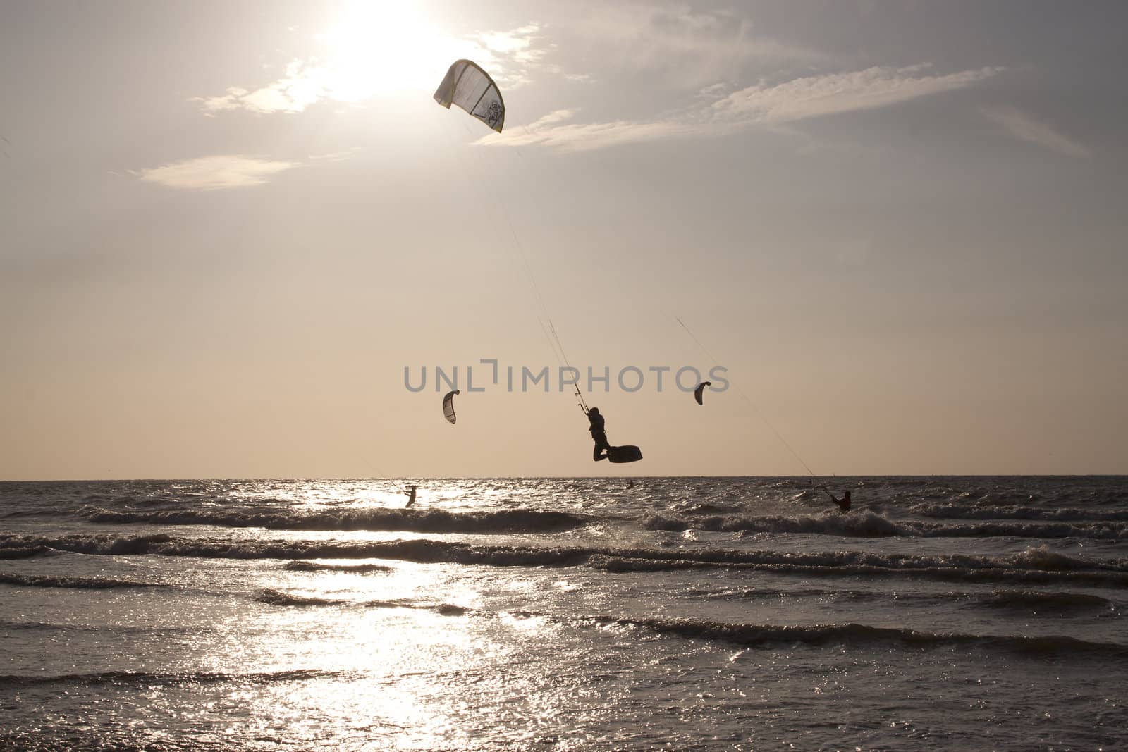 Kitesurfing in the evenng along the French coast