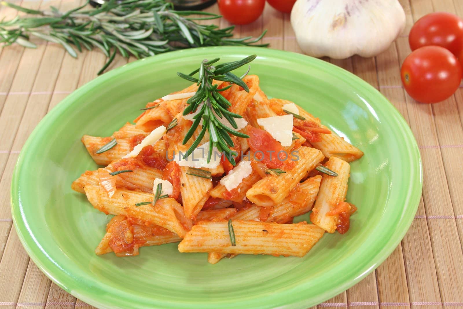 Penne with tomato sauce, Parmesan and rosemary