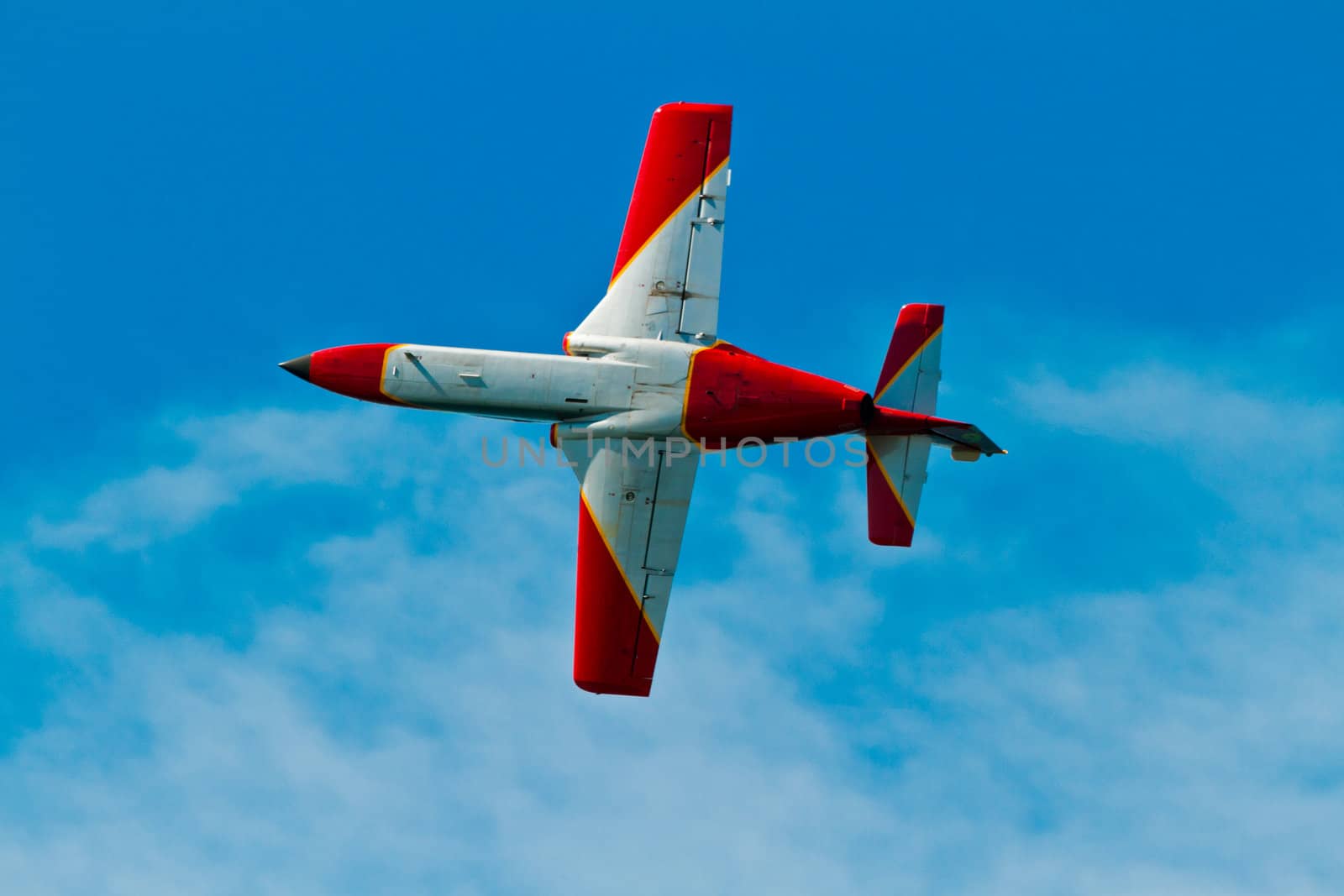 CADIZ, SPAIN-SEP 9: Aircrafts of the Patrulla Aguila taking part in a test on the 4th airshow of Cadiz on Sep 9, 2011, in Cadiz, Spain