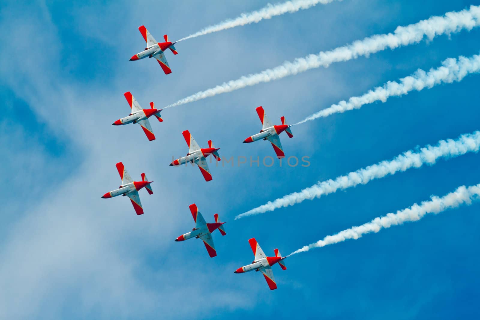 CADIZ, SPAIN-SEP 9: Aircrafts of the Patrulla Aguila taking part in a test on the 4th airshow of Cadiz on Sep 9, 2011, in Cadiz, Spain