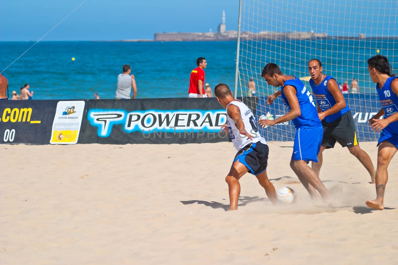 CADIZ, SPAIN -  JUL 22:  Unknown players of unknown team playing the Spanish Championship of Beach Soccer on Jul 22, 2006 on the beach of La Victoria in Cadiz, Spain