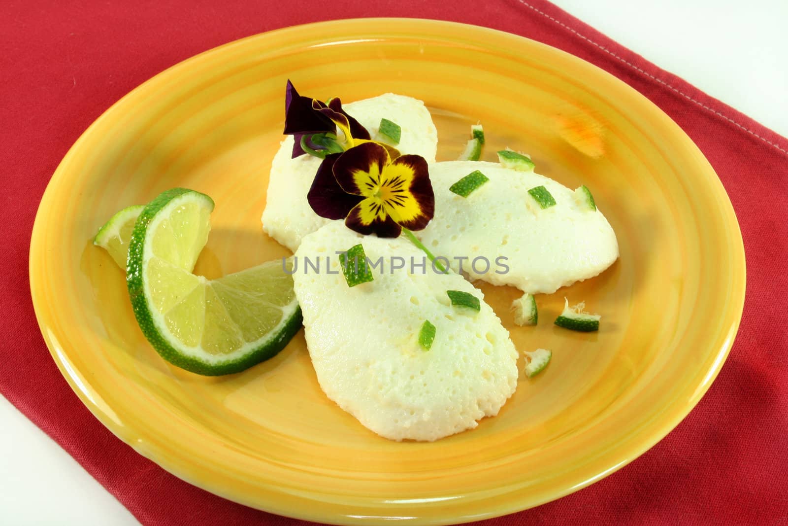 Lime mousse by silencefoto