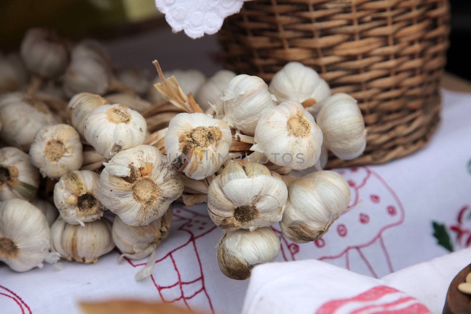 Bunch of garlic by atlas