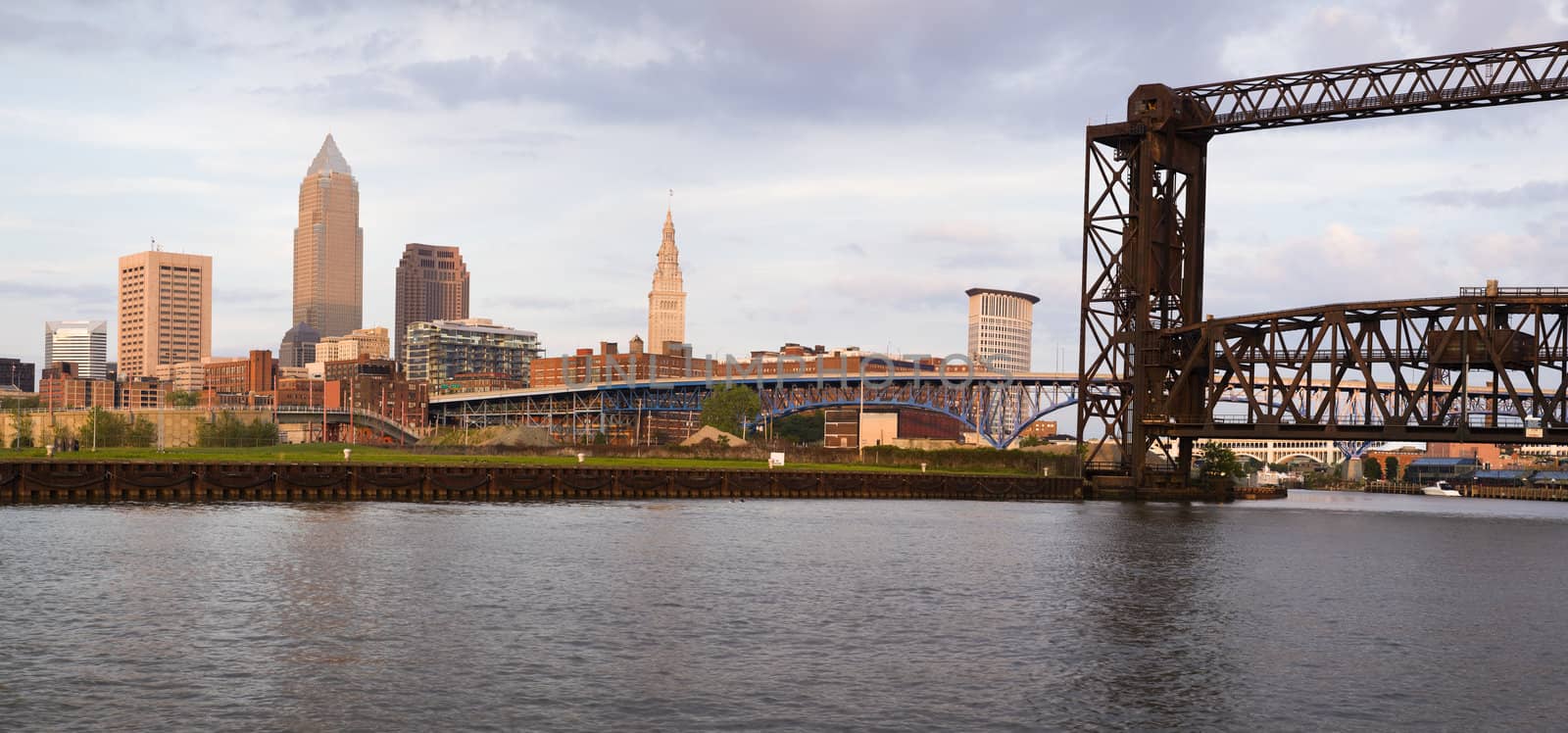 Panoramic view of downtown Cleveland by benkrut