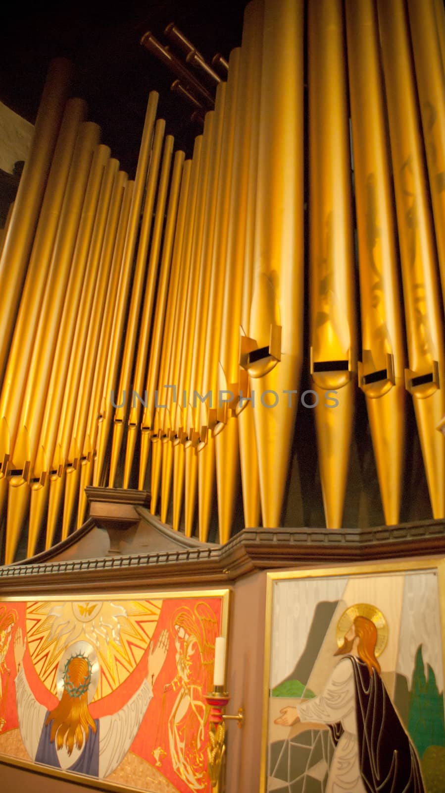 Organ in Church of England