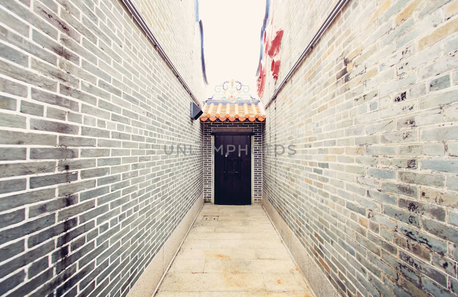 Traditional Chinese architecture, long corridor