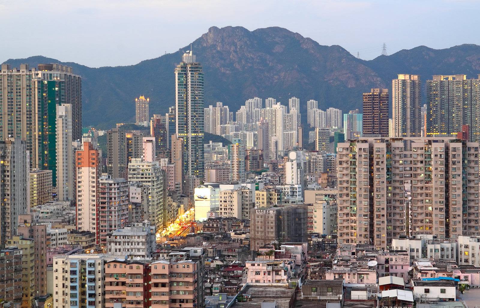 public building under the lion mountain, landmark of hong kong
