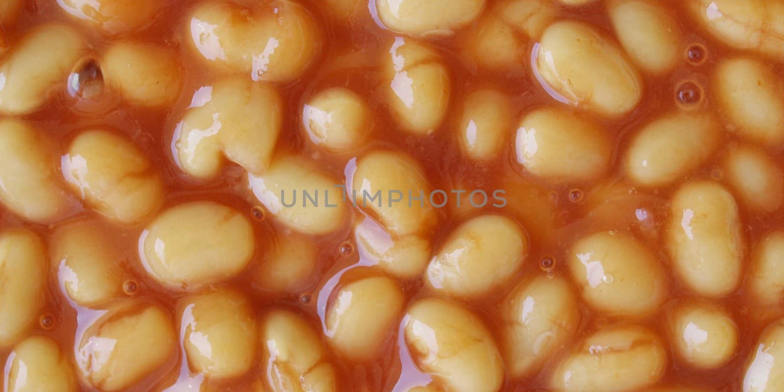 Baked beans by claudiodivizia