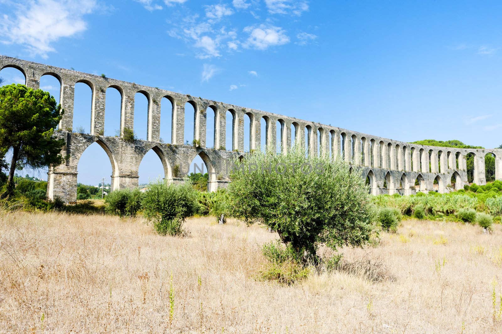 Pegoes Aqueduct, Estremadura, Portugal