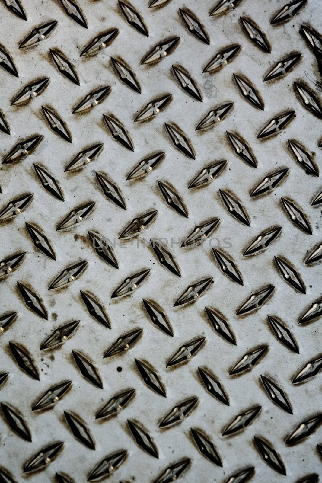 diamond plate chrome