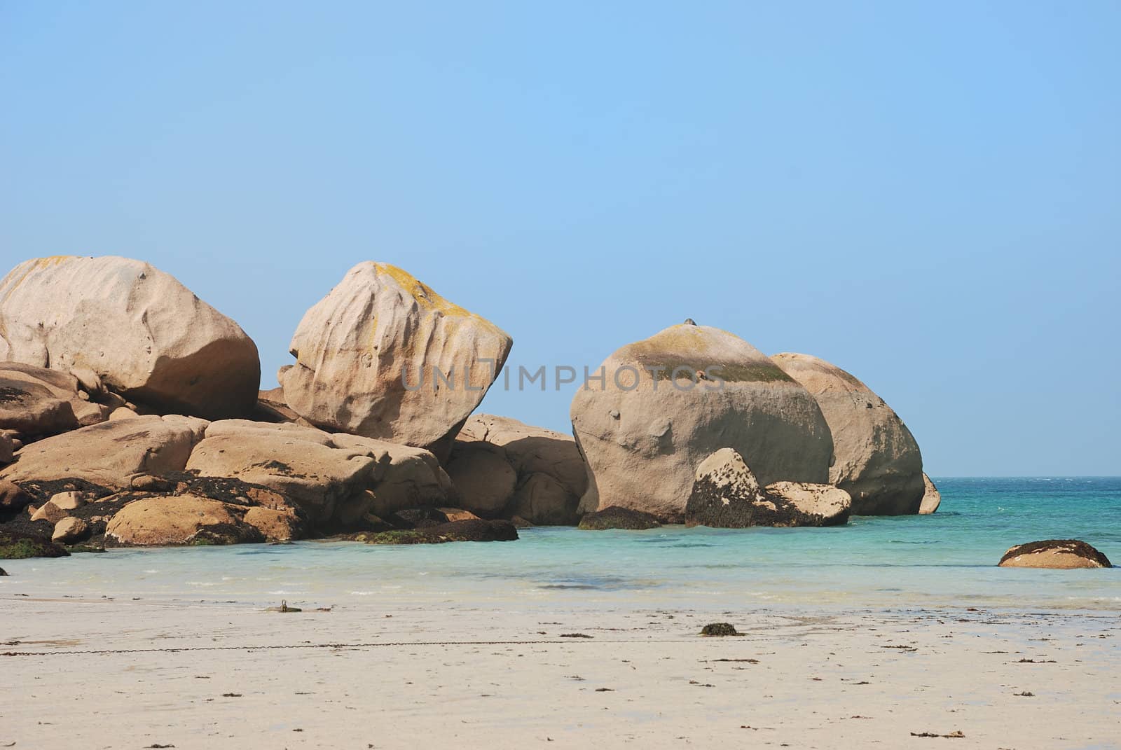 Pink Granite at Tr�gastel, Brittany