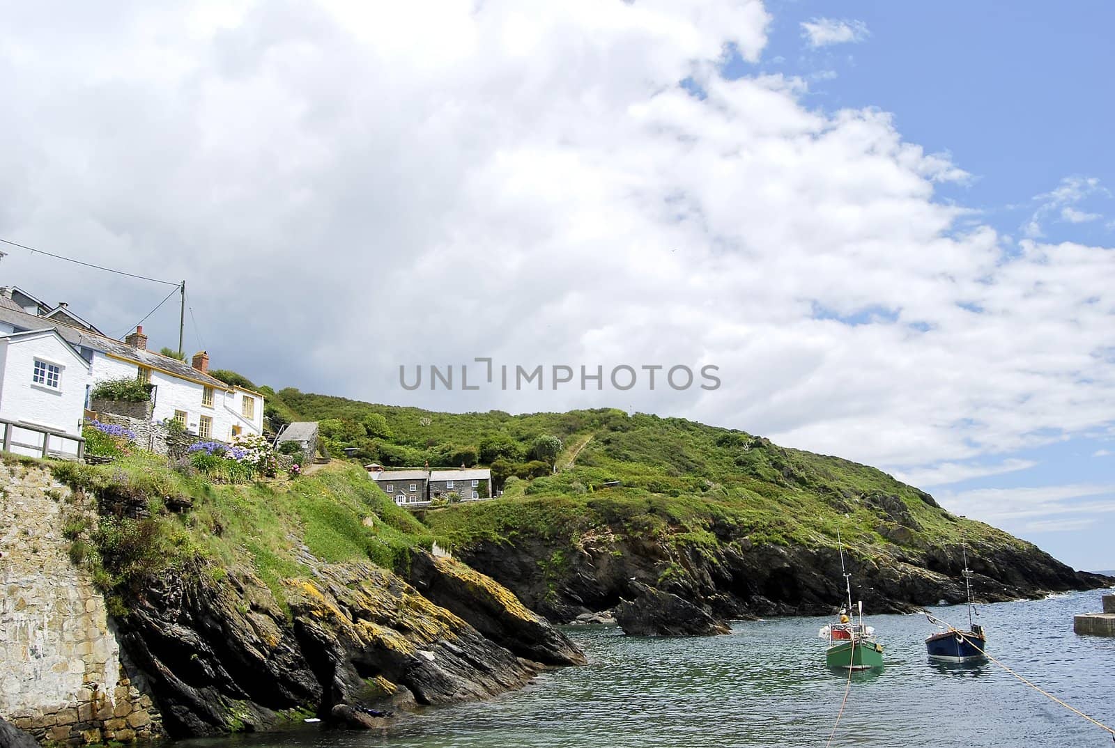 Portloe Harbour by d40xboy