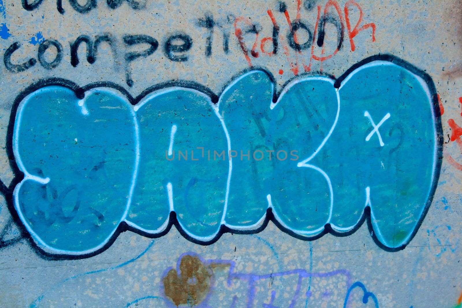 Sample of a kind of urban culture that comes true on the basis of painting the walls with spray and that commonly  is called Graffiti