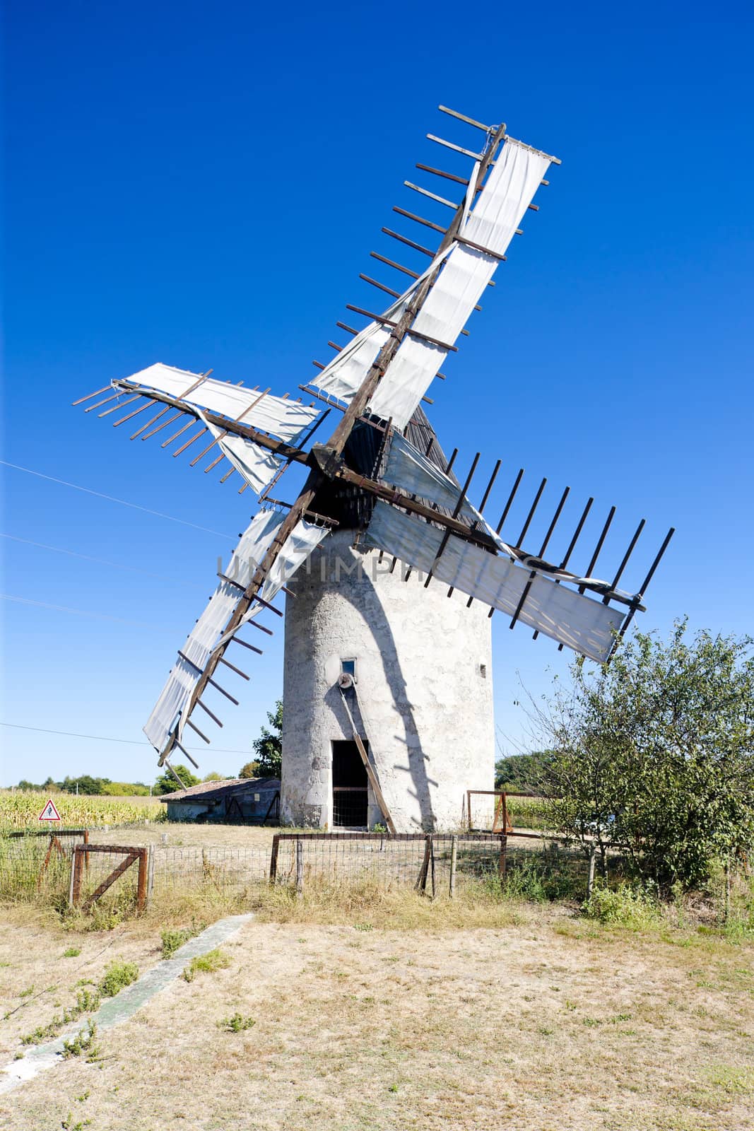 windmill, Vensac, Aquitaine, France