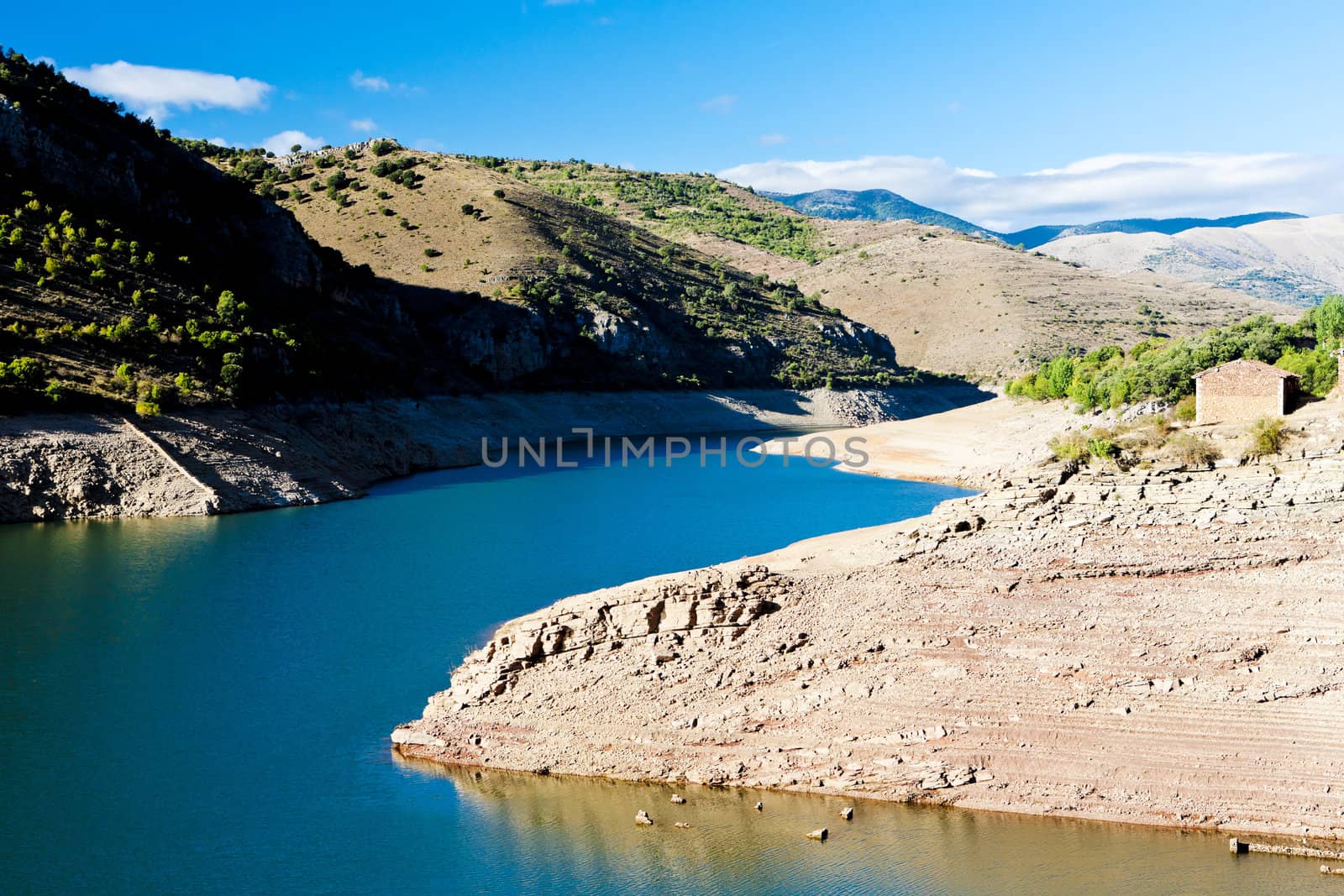 Mansilla Barrier, La Rioja, Spain by phbcz