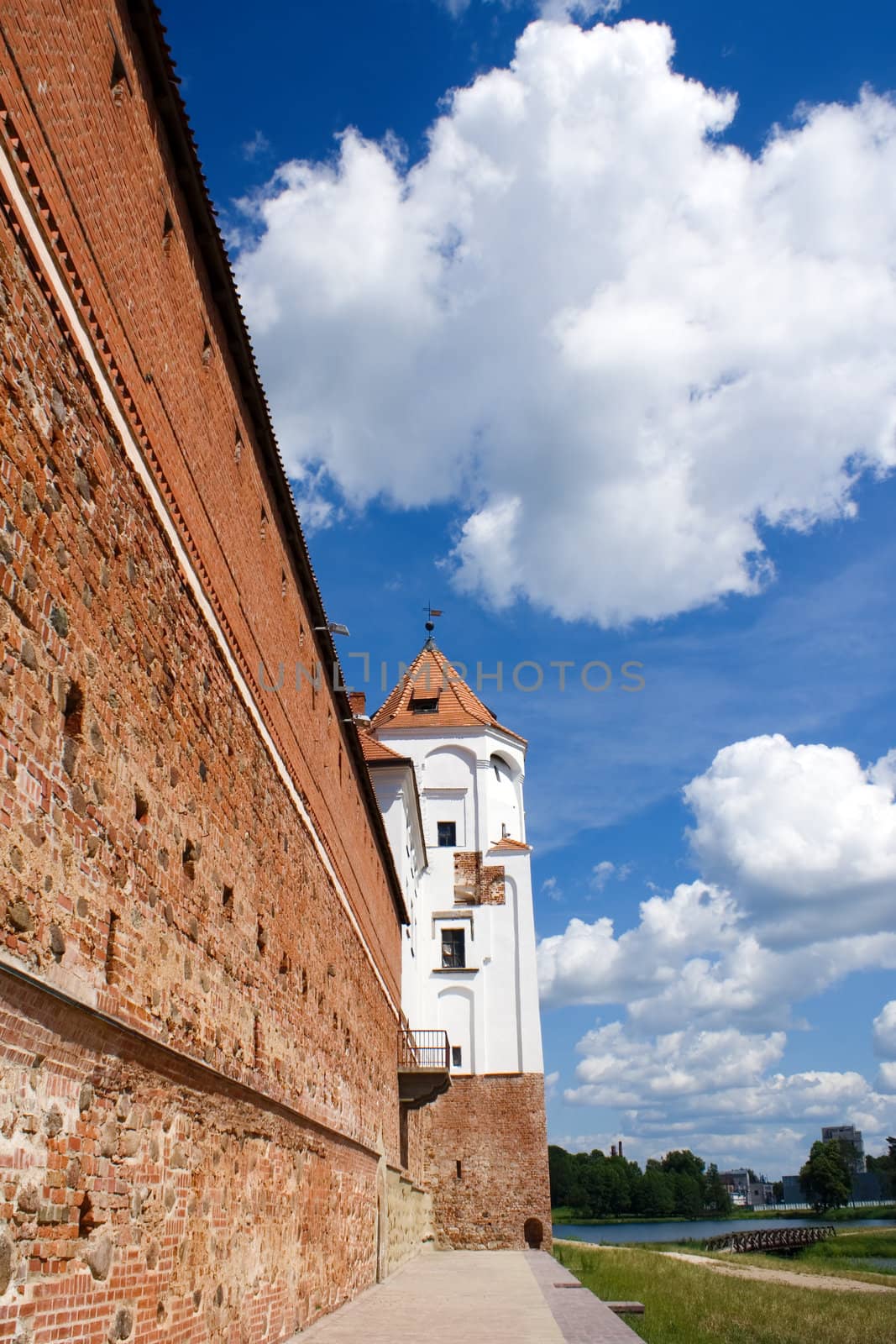 Wall and Tower 2 by timbrk