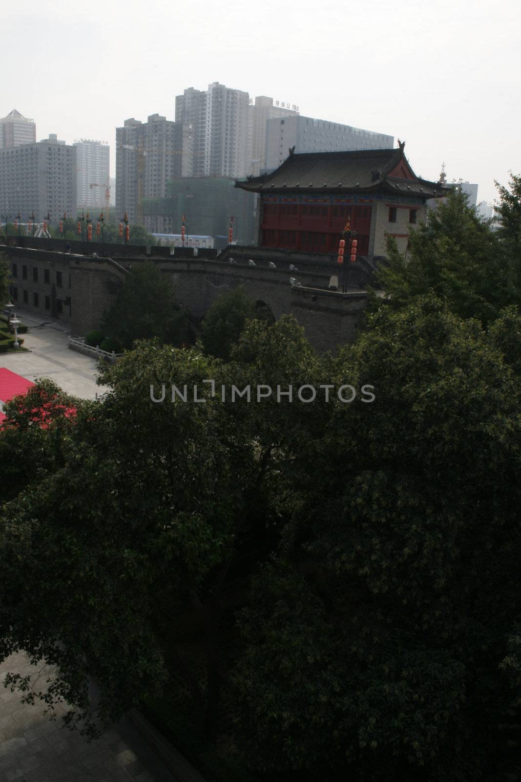 downtown of Xian, Courtyard at the south gate, red carpet