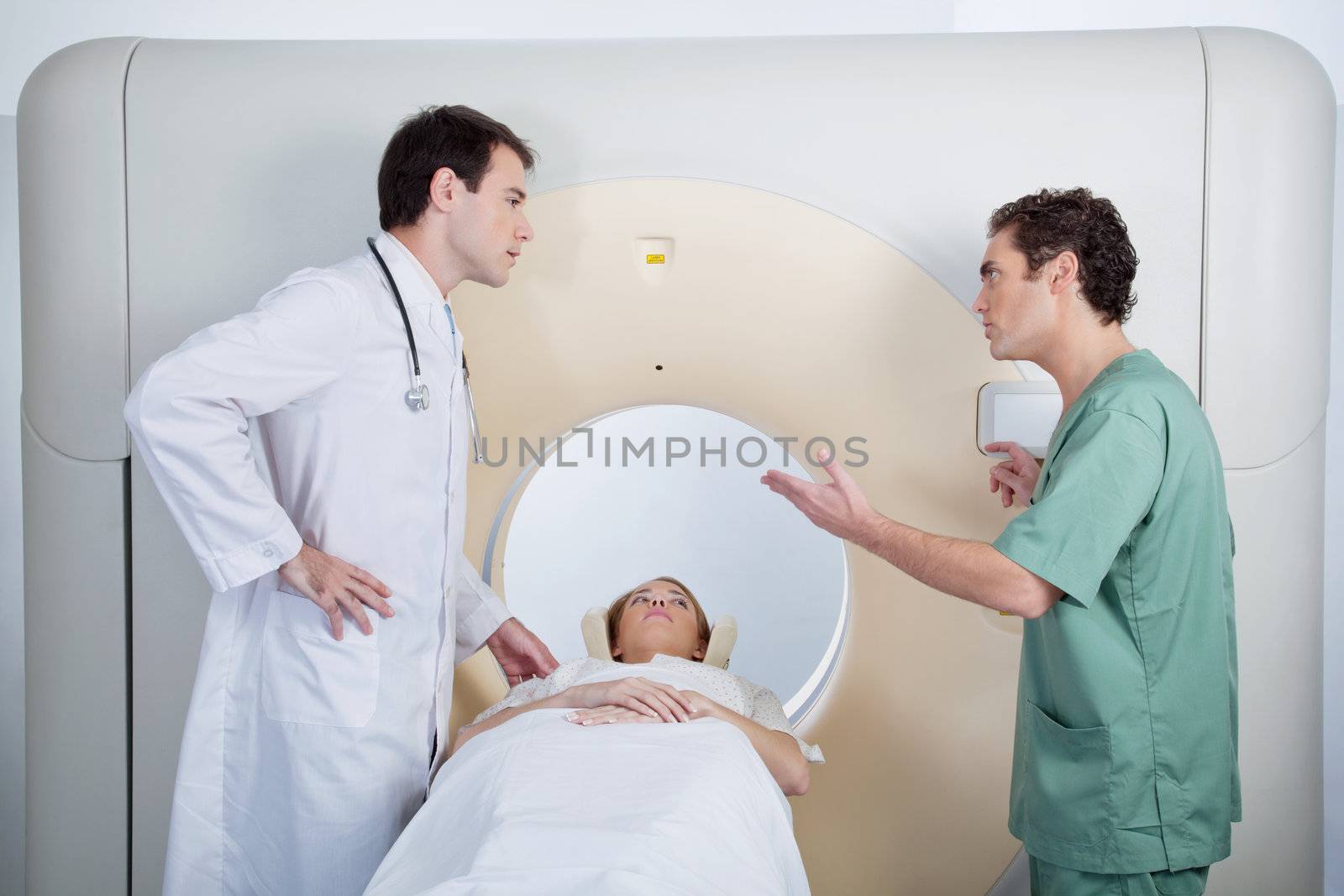 Medical Team CT Scan by leaf