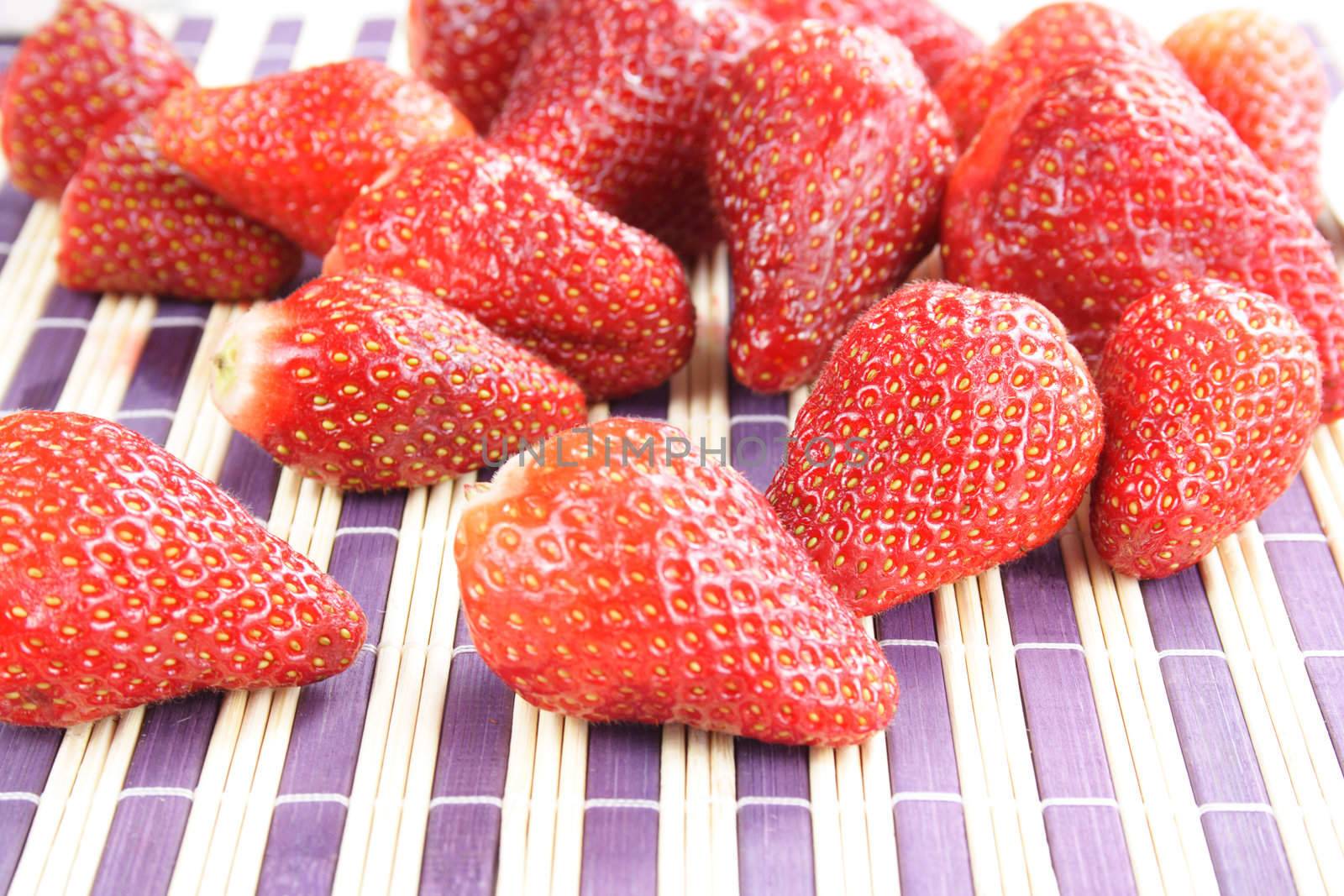 fresh strawberries by aguirre_mar