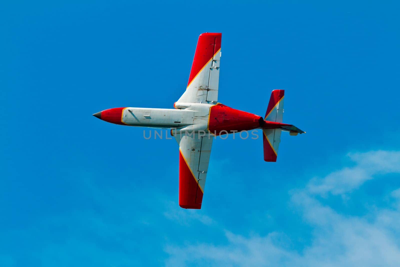 CADIZ, SPAIN-SEP 9: Aircrafts of the Patrulla Aguila taking part in a test on the 4th airshow of Cadiz on Sep 9, 2011, in Cadiz, Spain