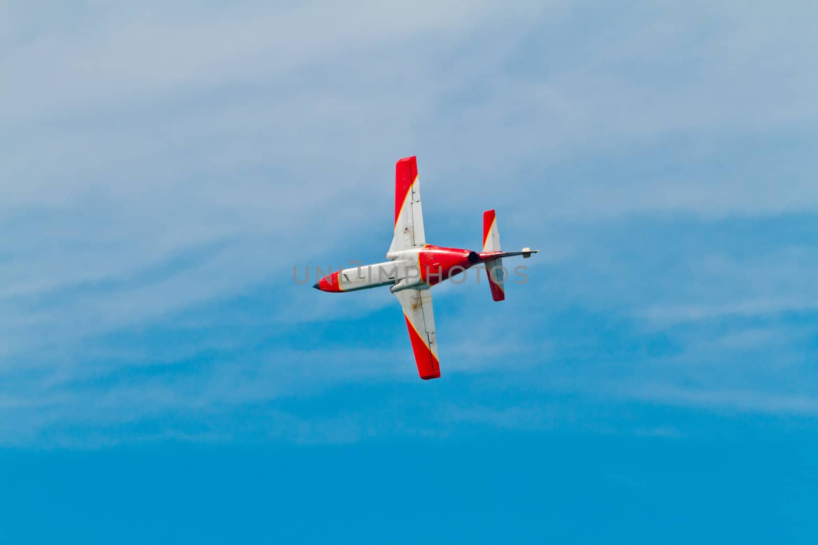 CADIZ, SPAIN-SEP 9: Aircrafts of the Patrulla Aguila taking part in a test on the 4th airshow of Cadiz on Sep 9, 2011, in Cadiz, Spain