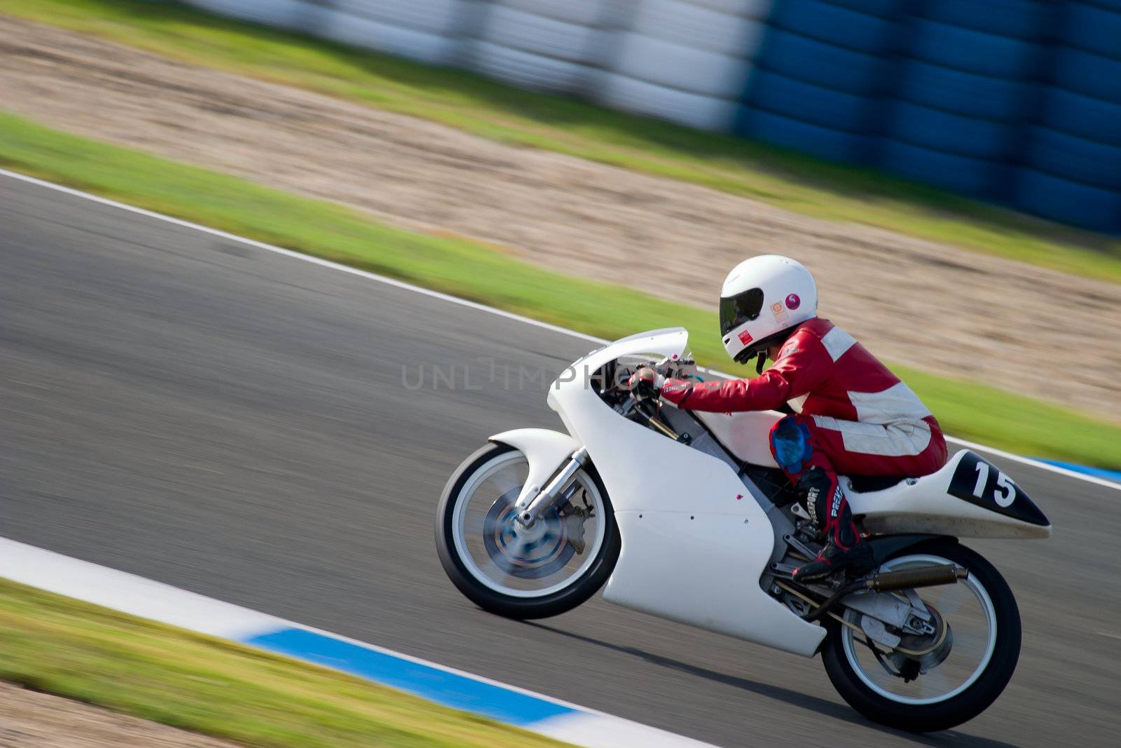 JEREZ DE LA FRONTERA, SPAIN - SEP 03: Pilot of motorcycling of 125cc in the Spanish championship of velocity (CEV) on Sep 03, 2005, in racetrack of velocity of Jerez de la Frontera