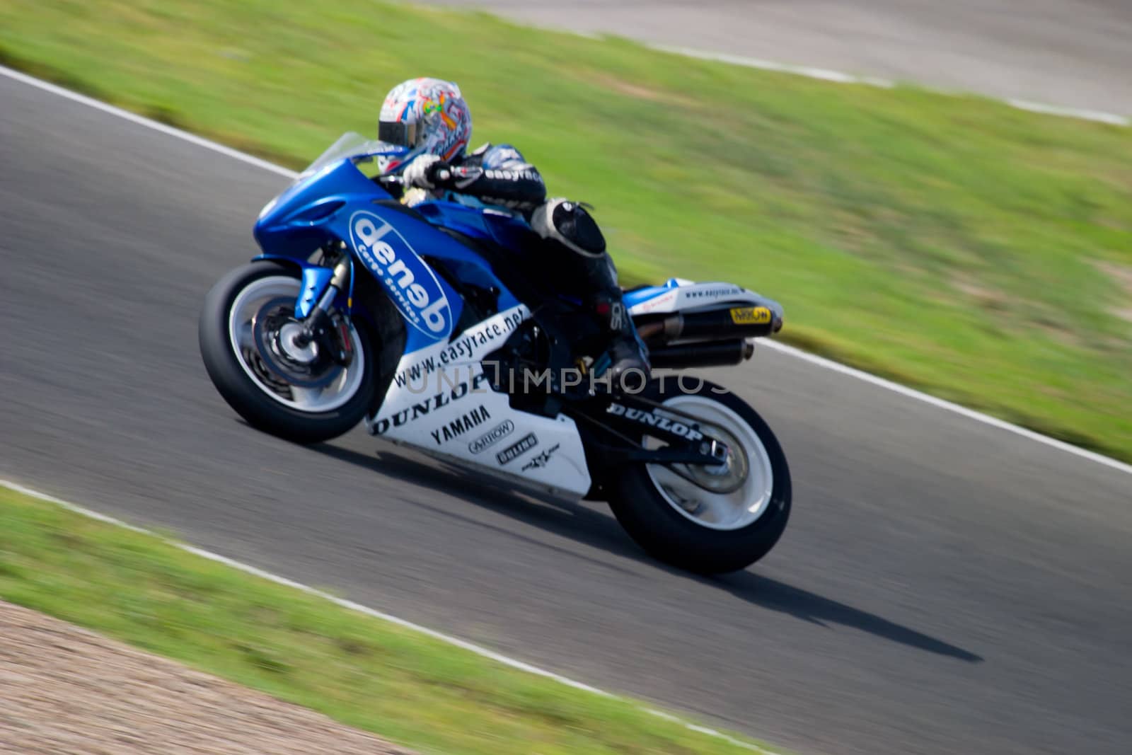 JEREZ DE LA FRONTERA, SPAIN - SEP 03: Pilot of motorcycling of Formula Extreme in the Spanish championship of velocity (CEV) on Sep 03, 2005, in racetrack of velocity of Jerez de la Frontera