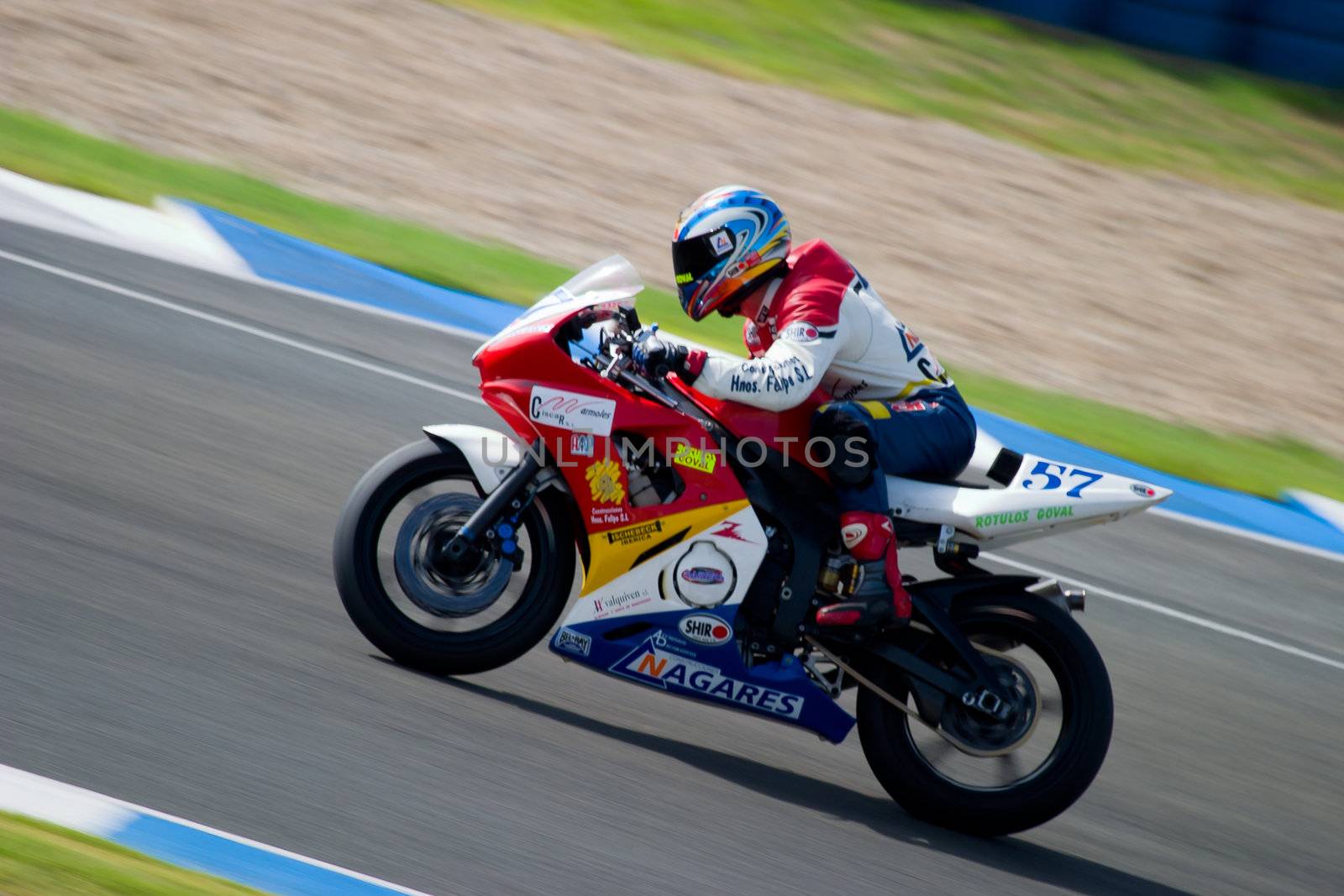 JEREZ DE LA FRONTERA, SPAIN - SEP 03: Pilot of motorcycling of Supersport in the Spanish championship of velocity (CEV) on Sep 03, 2005, in racetrack of velocity of Jerez de la Frontera