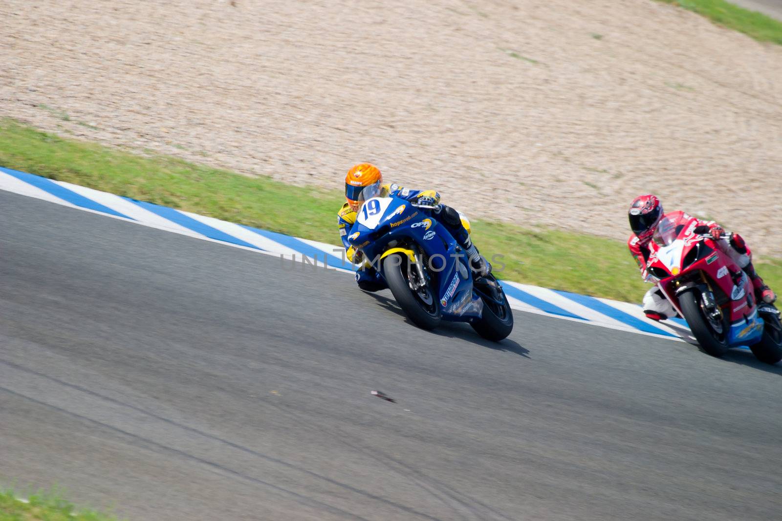 JEREZ DE LA FRONTERA, SPAIN - SEP 03: Pilot of motorcycling of Supersport in the Spanish championship of velocity (CEV) on Sep 03, 2005, in racetrack of velocity of Jerez de la Frontera