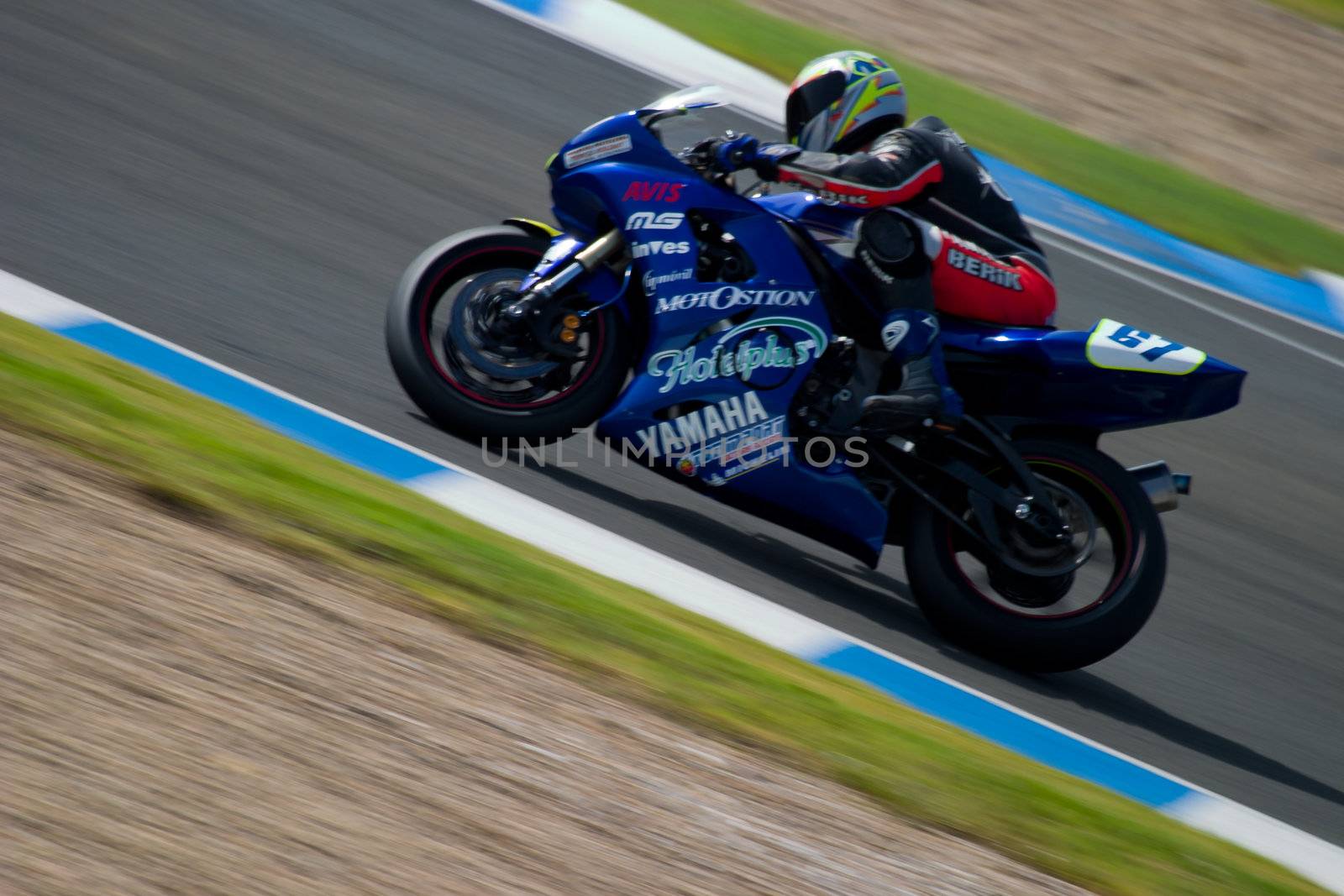 JEREZ DE LA FRONTERA, SPAIN - SEP 03: Pilot of motorcycling of Supersport in the Spanish championship of velocity (CEV) on Sep 03, 2005, in racetrack of velocity of Jerez de la Frontera