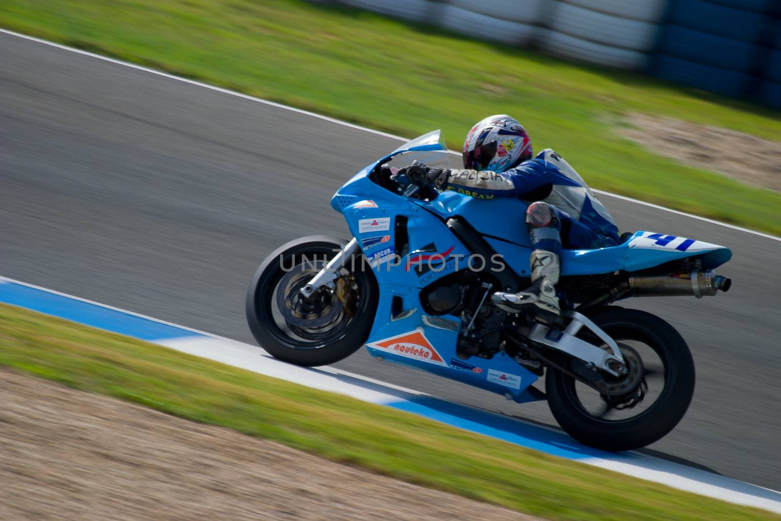 JEREZ DE LA FRONTERA, SPAIN - SEP 03: Pilot of motorcycling of Supersport in the Spanish championship of velocity (CEV) on Sep 03, 2005, in racetrack of velocity of Jerez de la Frontera