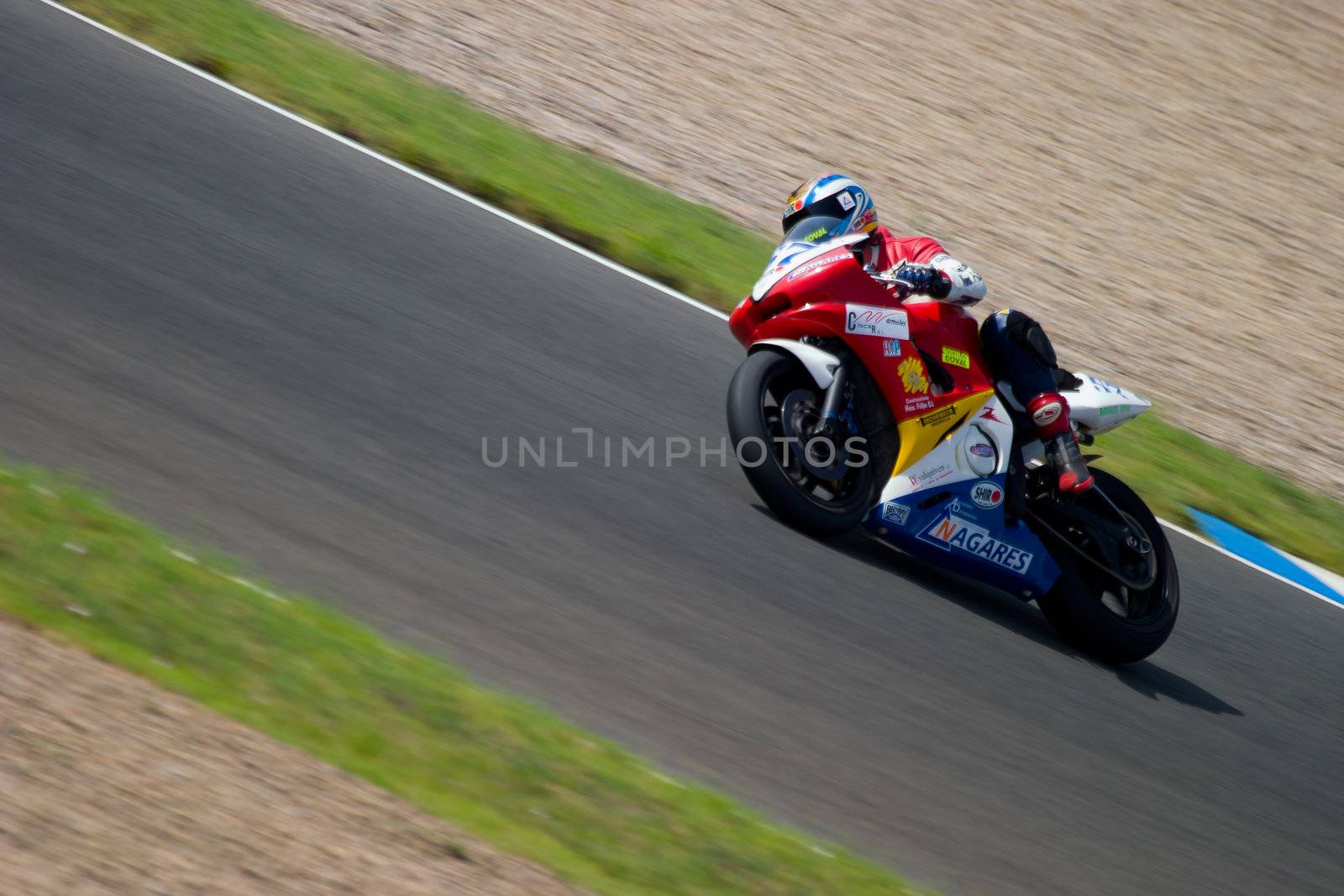 JEREZ DE LA FRONTERA, SPAIN - SEP 03: Pilot of motorcycling of Supersport in the Spanish championship of velocity (CEV) on Sep 03, 2005, in racetrack of velocity of Jerez de la Frontera