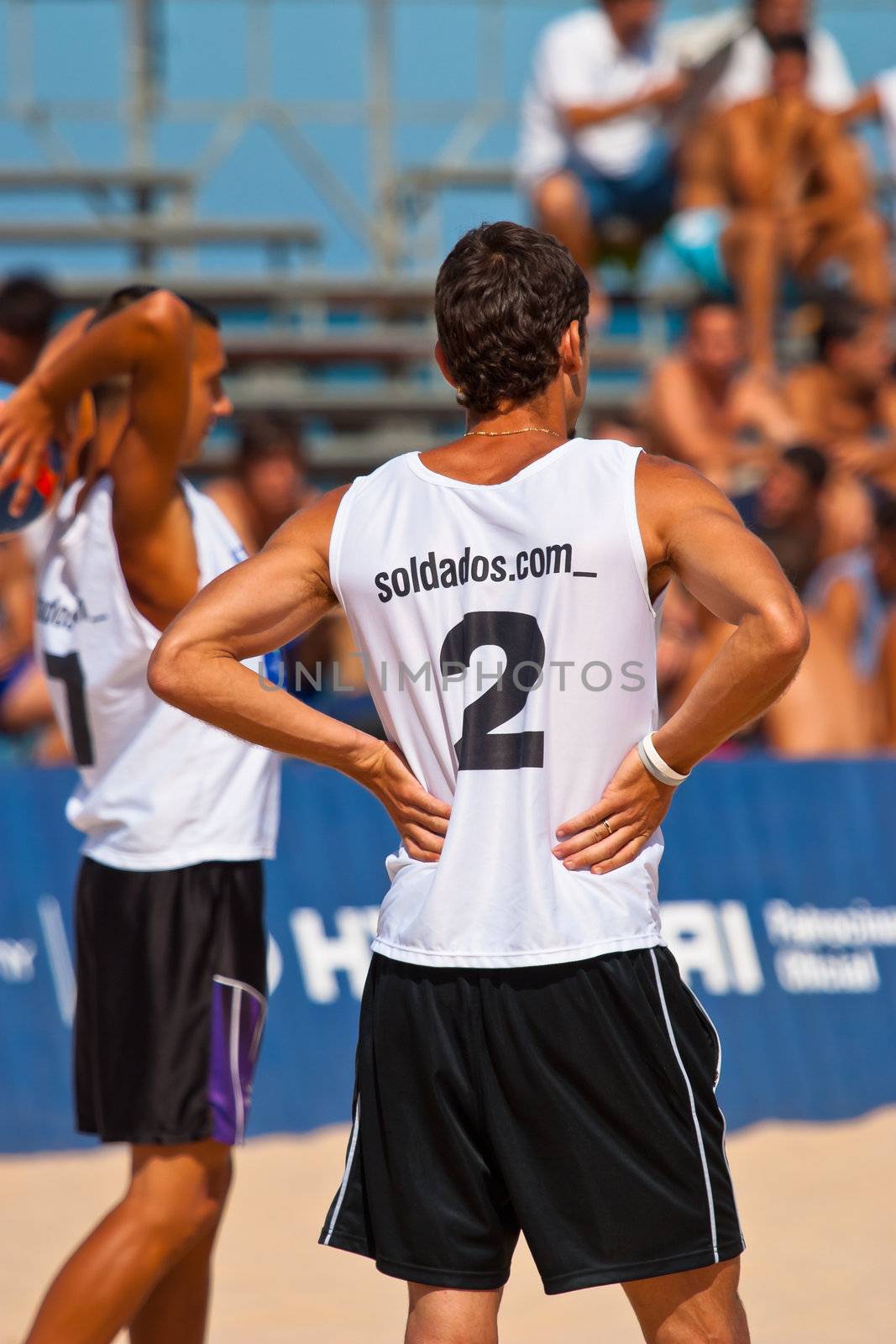 CADIZ, SPAIN -  JUL 22:  Unknown players of unknown team playing the Spanish Championship of Beach Soccer on Jul 22, 2006 on the beach of La Victoria in Cadiz, Spain