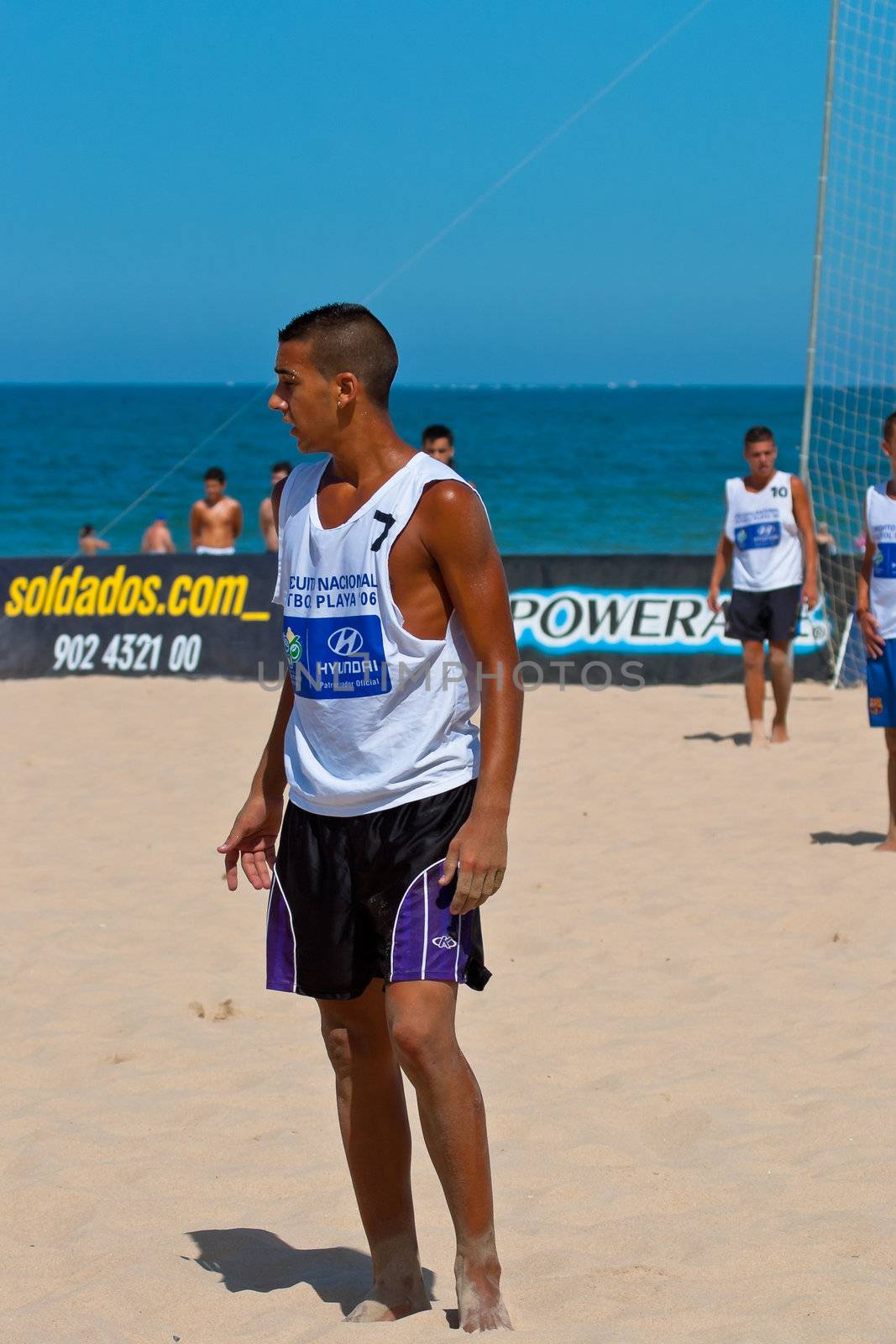 CADIZ, SPAIN -  JUL 22:  Unknown players of unknown team playing the Spanish Championship of Beach Soccer on Jul 22, 2006 on the beach of La Victoria in Cadiz, Spain