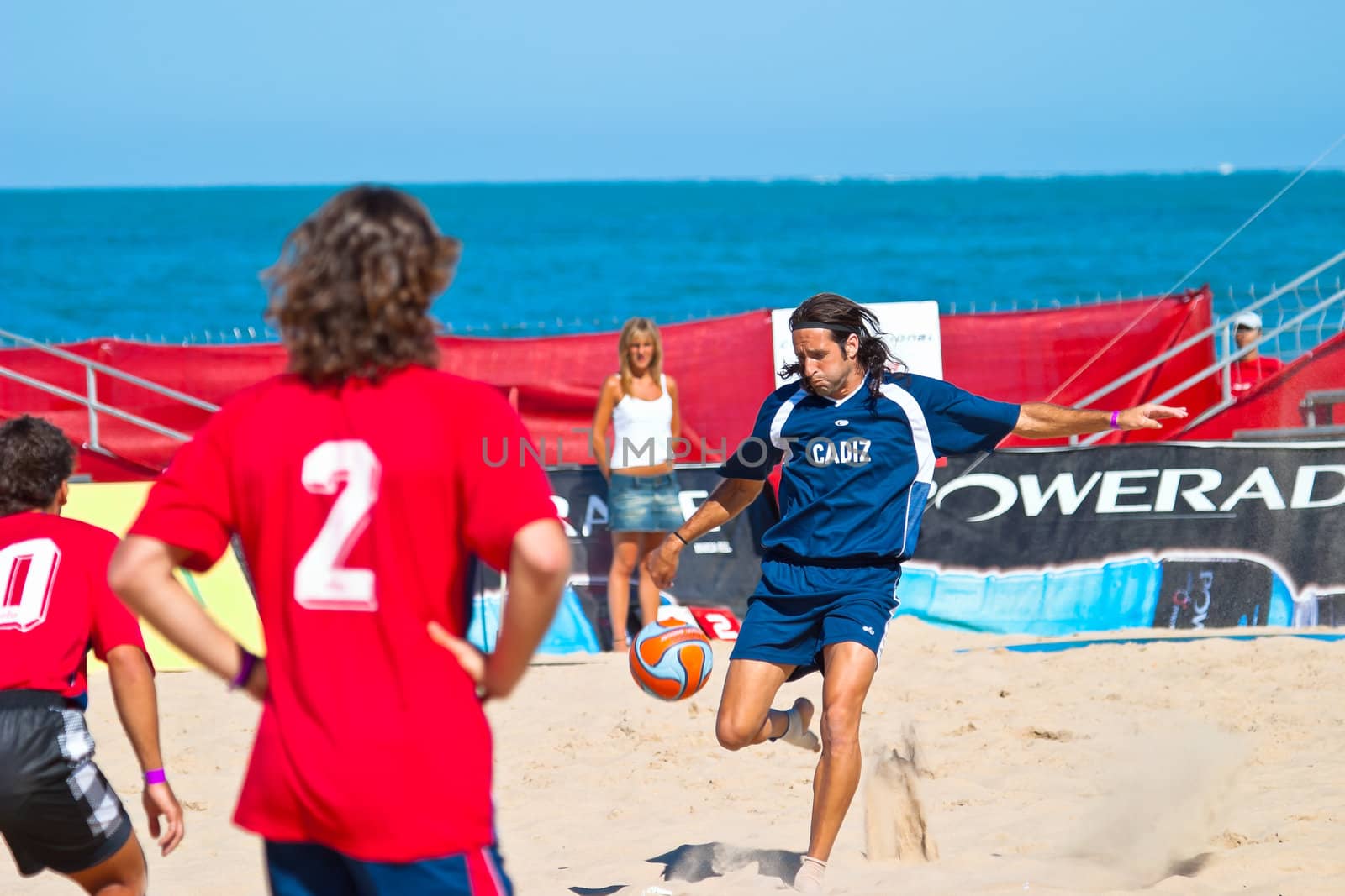 CADIZ, SPAIN -  JUL 30:  Unknown players of the team of Cadiz and Gijon playing the Spanish Championship of Beach Soccer on Jul 30, 2005 on the beach of La Victoria in Cadiz, Spain