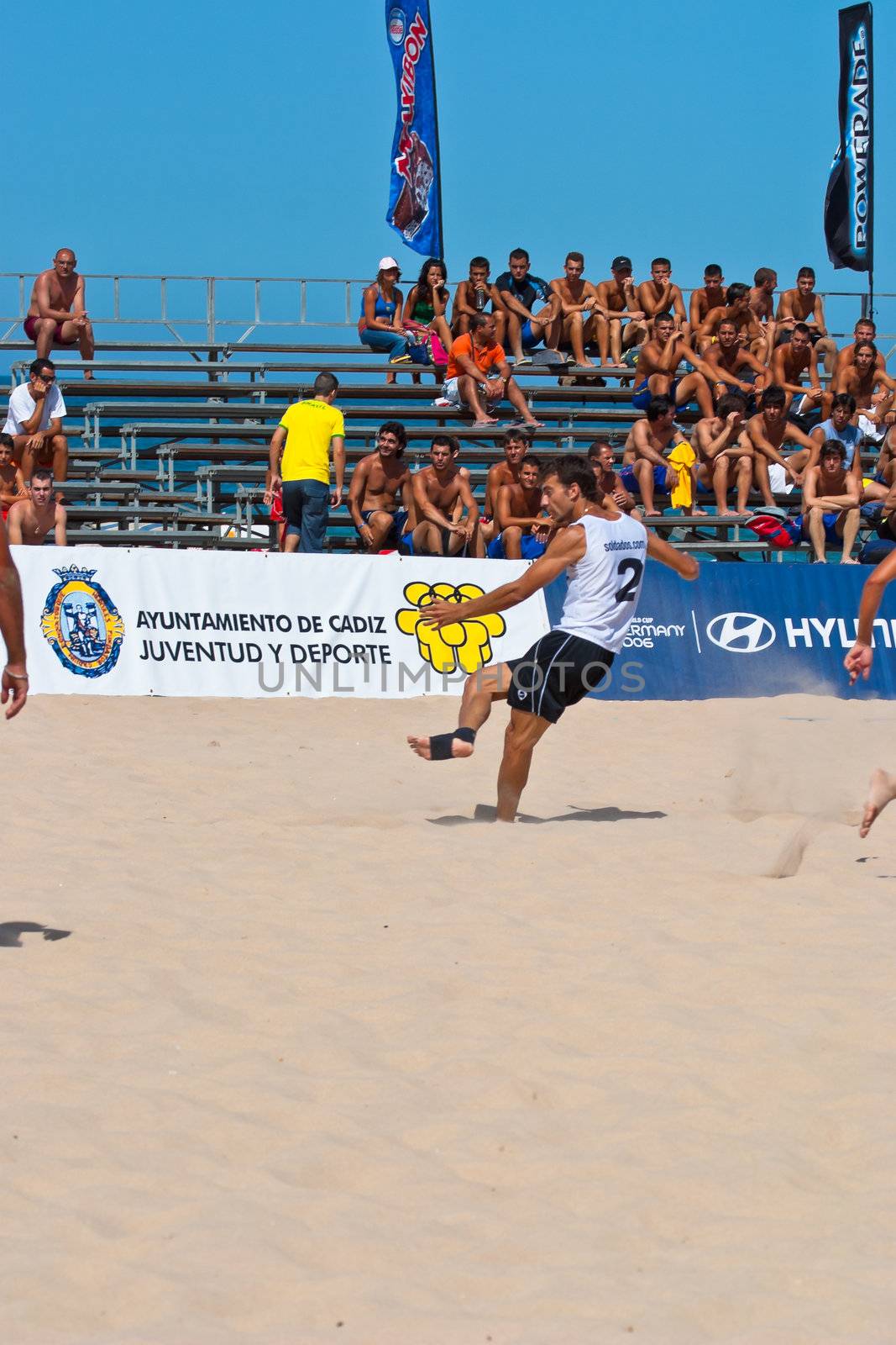 CADIZ, SPAIN -  JUL 22:  Unknown player of unknown team playing the Spanish Championship of Beach Soccer on Jul 22, 2006 on the beach of La Victoria in Cadiz, Spain