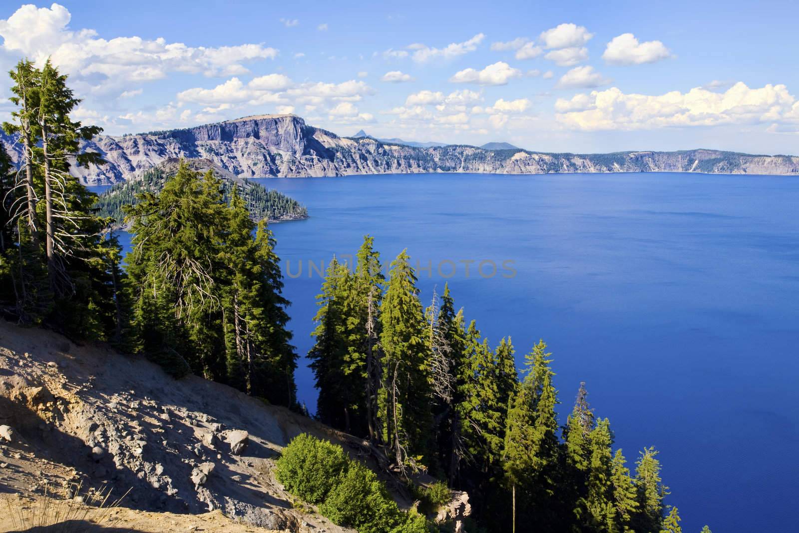 Scenic view of Crater Lake by jarenwicklund