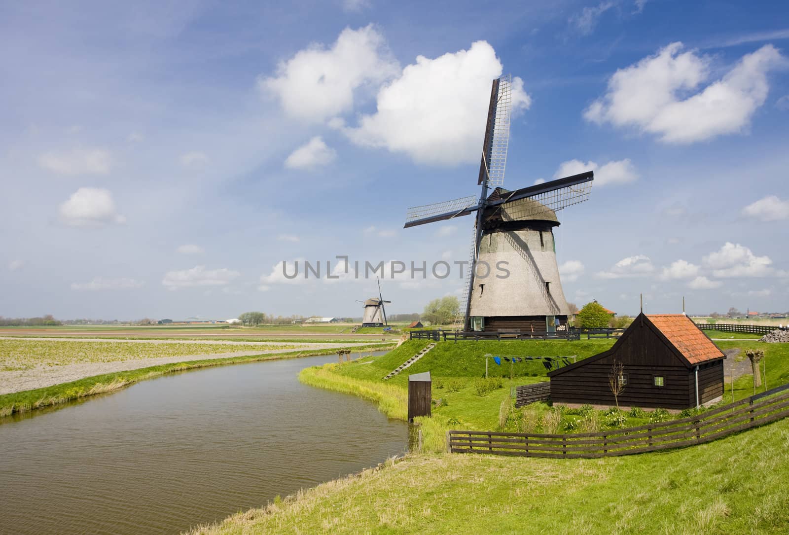 windmills near Alkmaar, Netherlands by phbcz