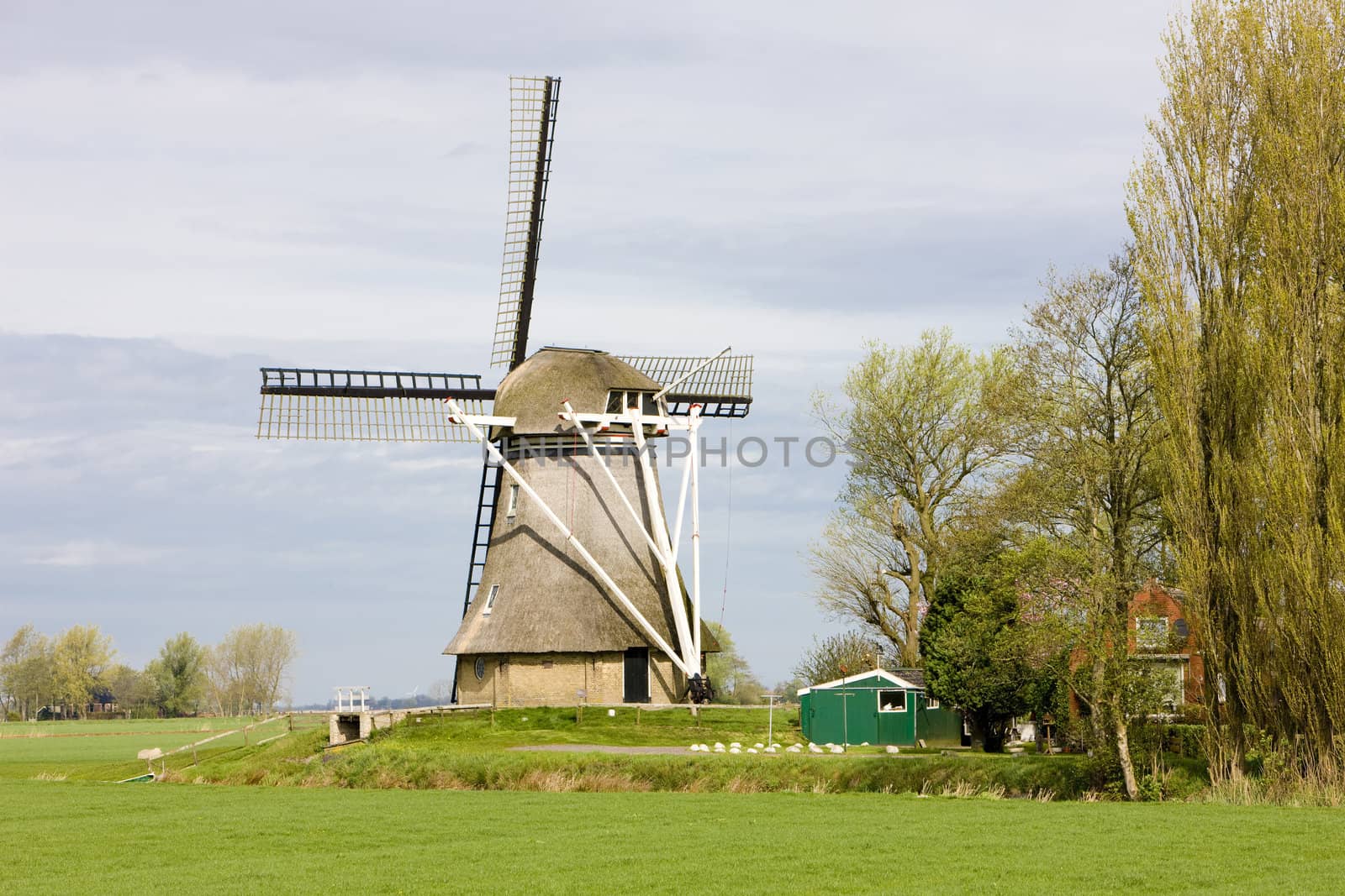 windmill near Broeksterwoude, Friesland, Netherlands by phbcz