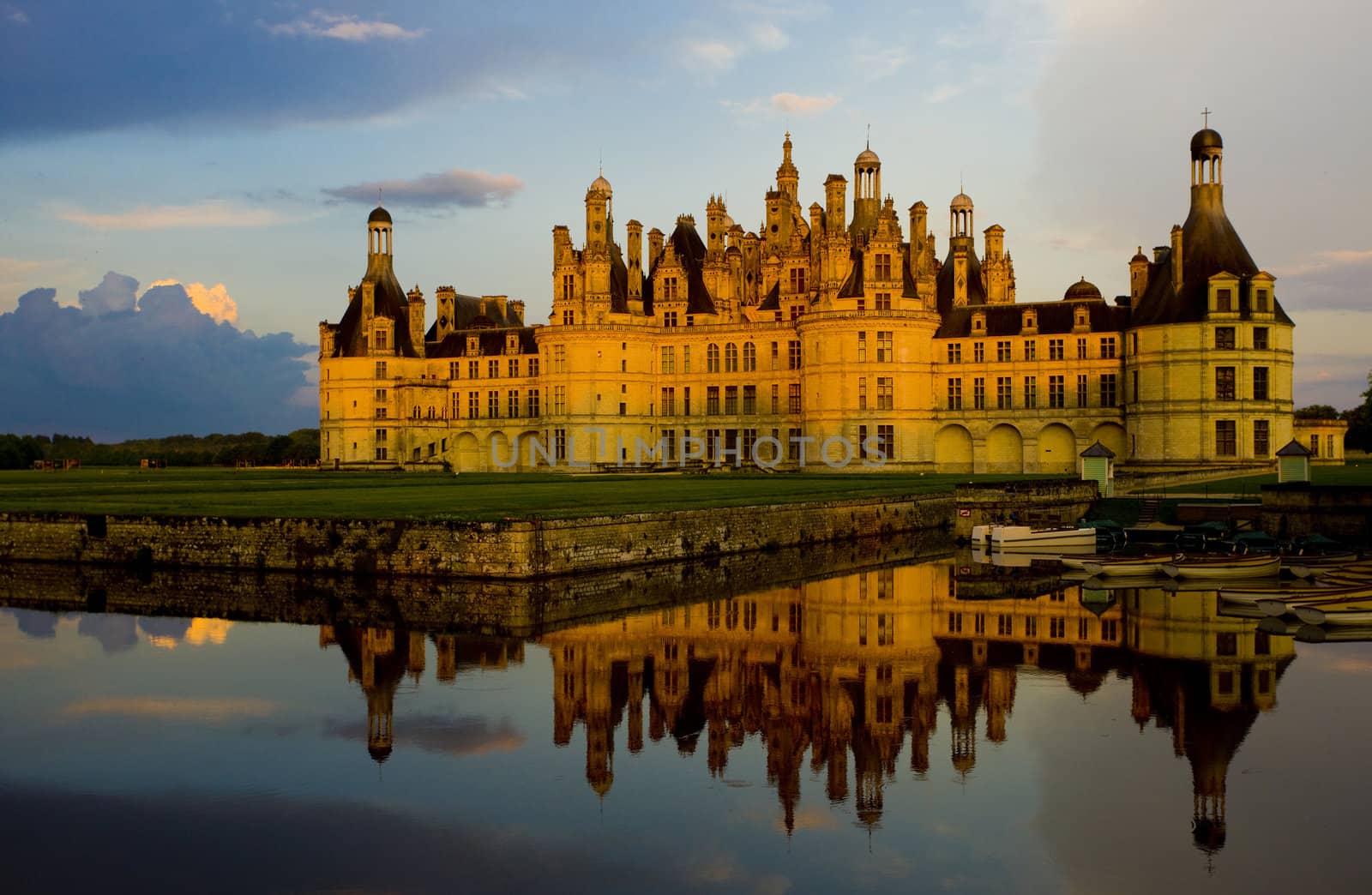 Chambord Castle, Loir-et-Cher, Centre, France by phbcz