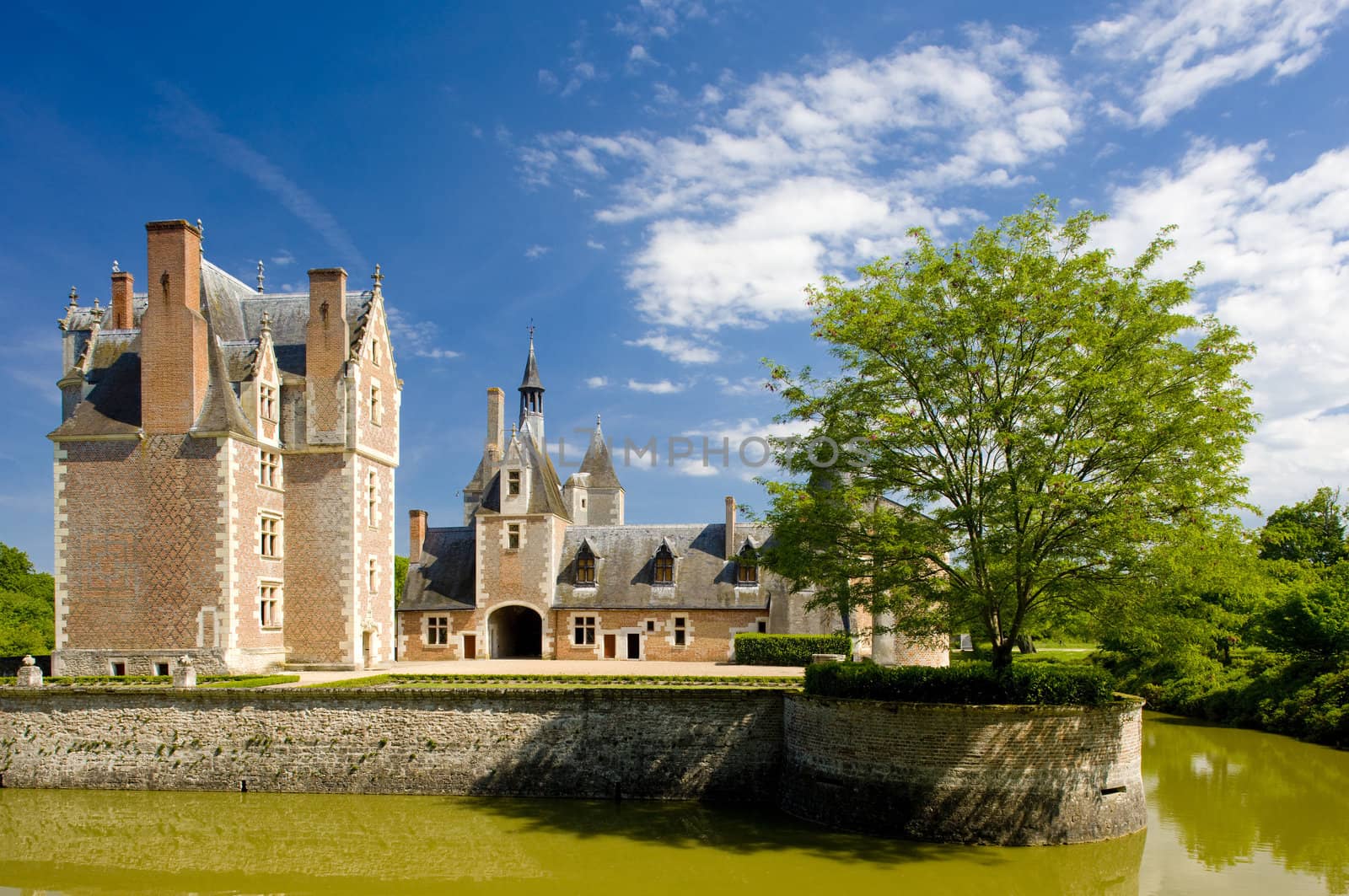 Chateau du Moulin, Lassay-sur-Croisne, Centre, France