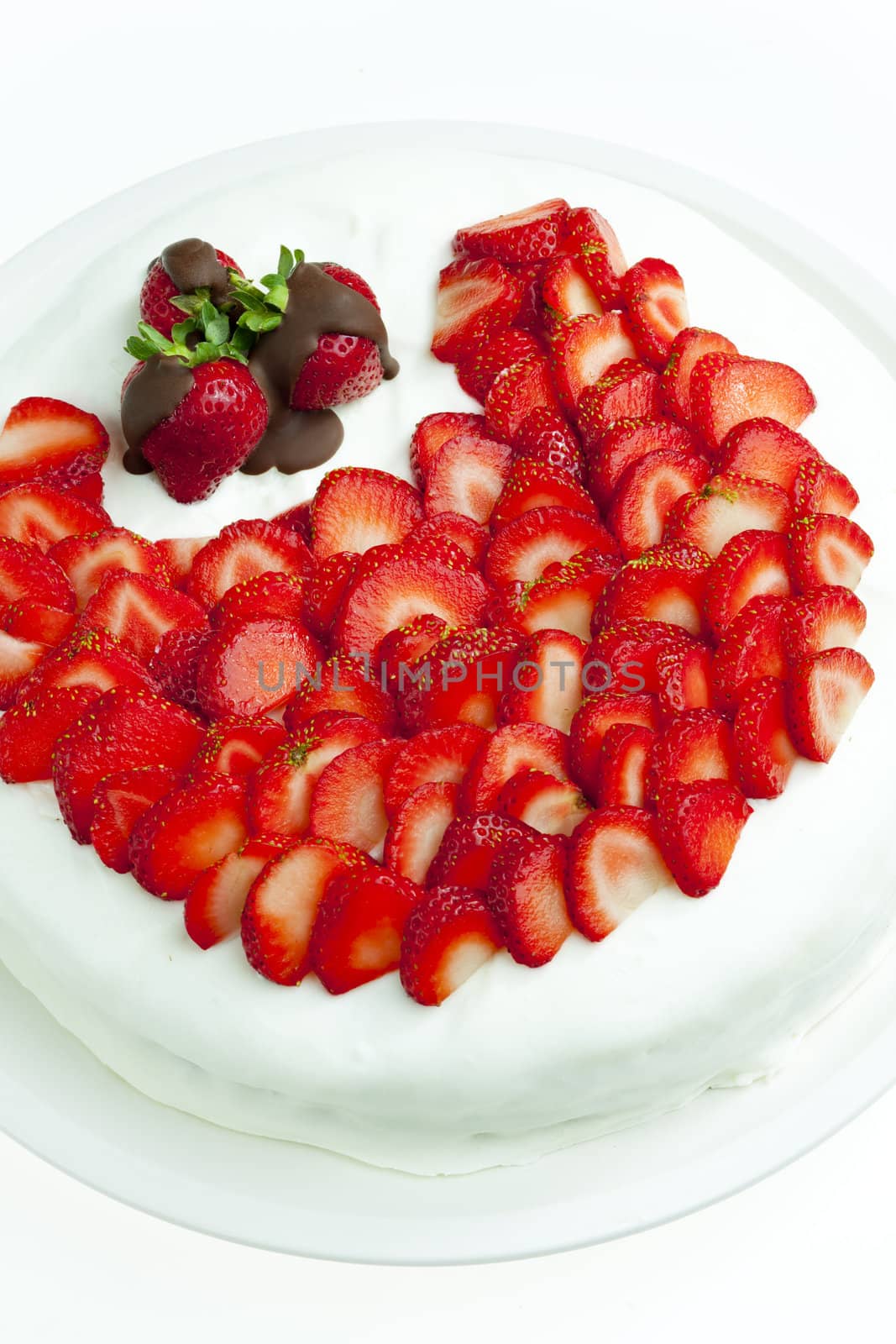 light yogurt cake with strawberries by phbcz