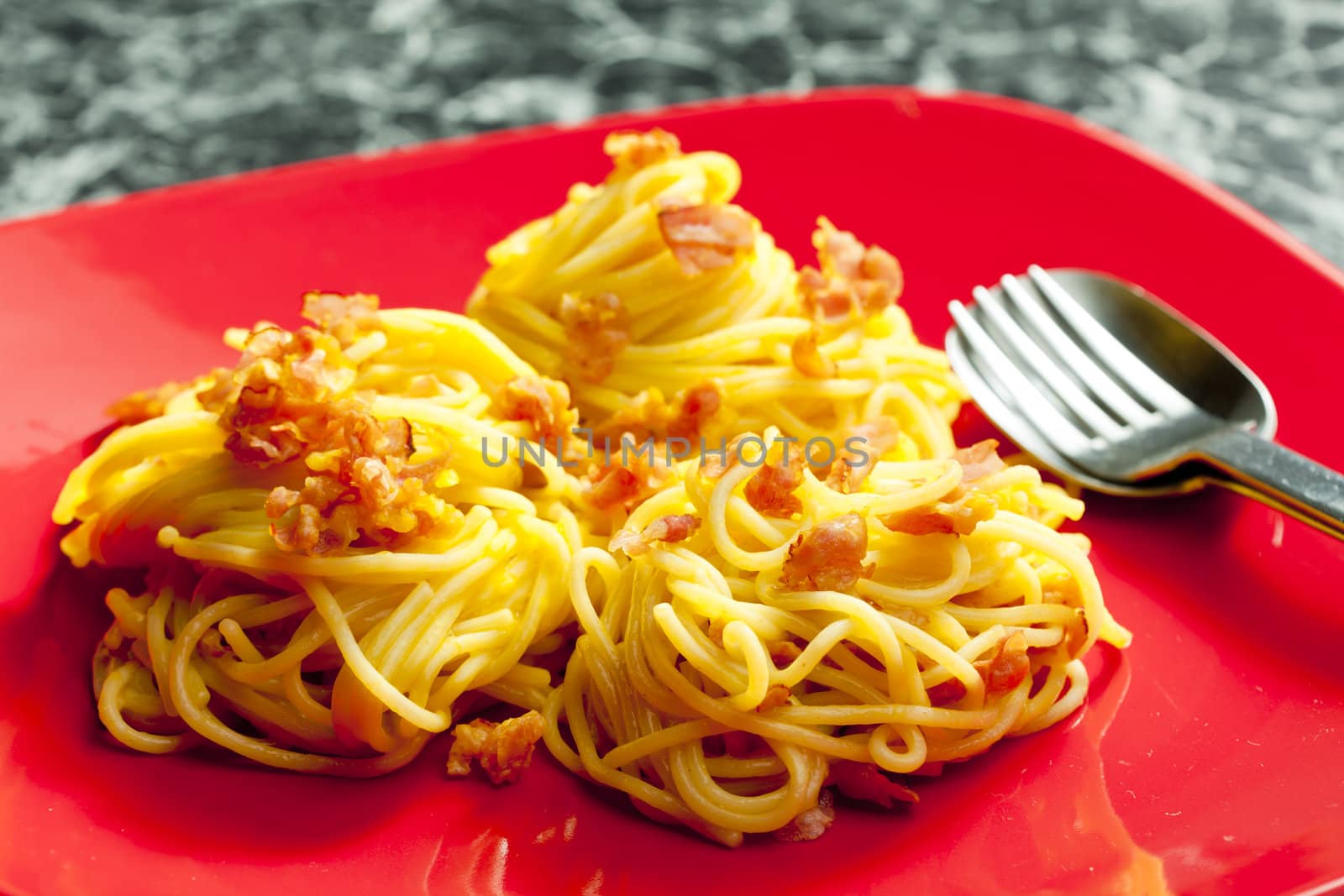 spaghetti carbonara