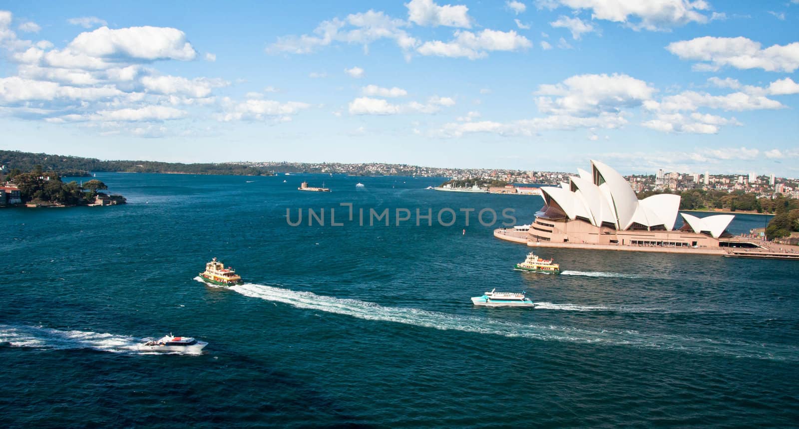 SYDNEY, AUSTRALIA ? AUGUST 17: View of the Opera House most famous theatre of the city, August 17, 2010 in Sydney