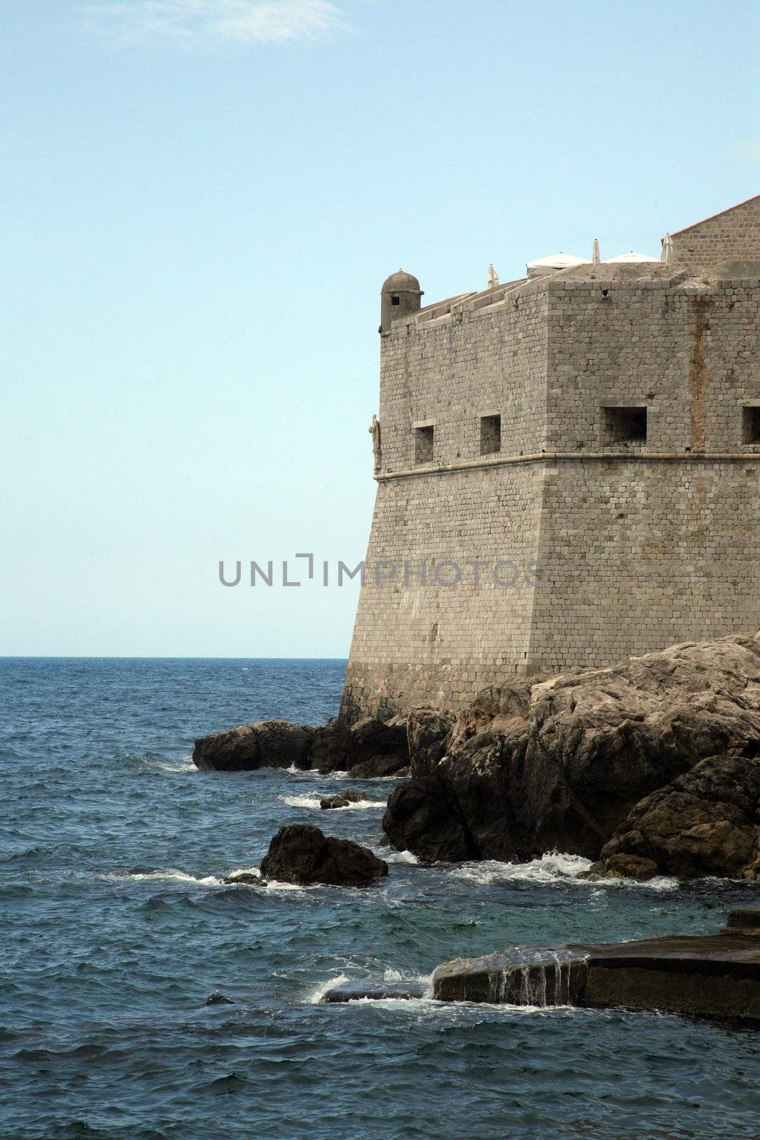 Dubrovnik city walls by atlas