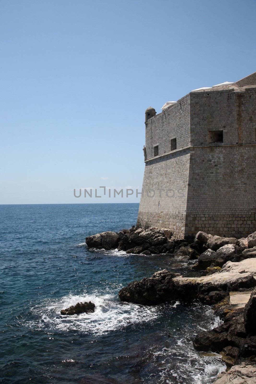 Dubrovnik city walls by atlas