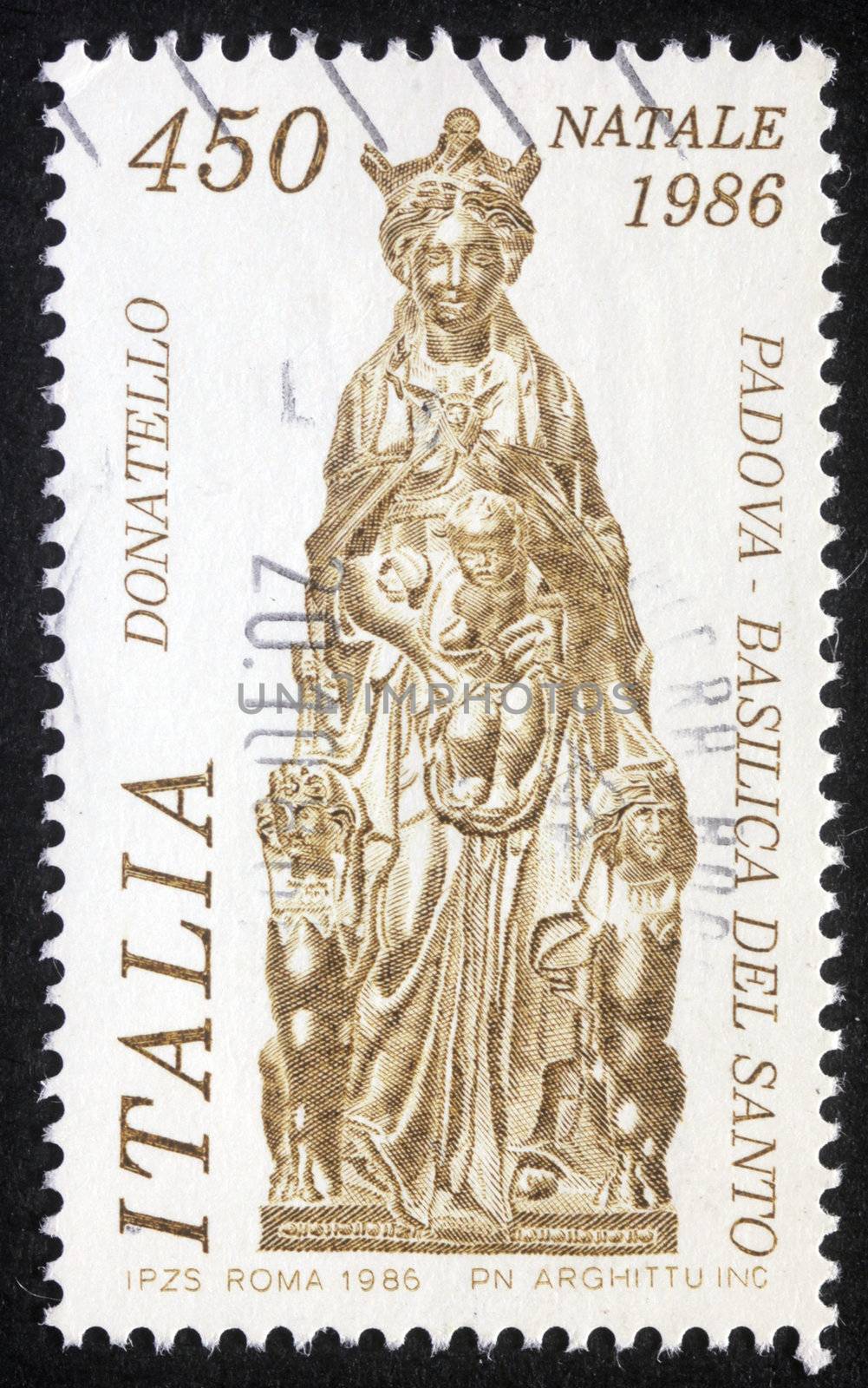 Madonna with child by atlas