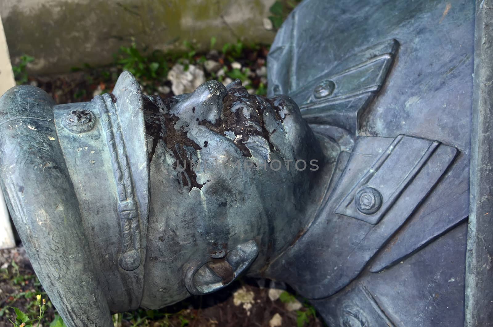 Broken statue of Stalin