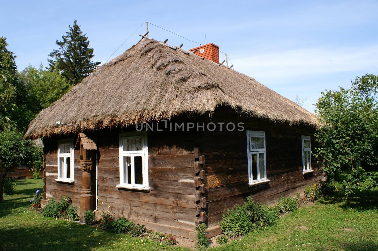 cottage by Arkadiusz